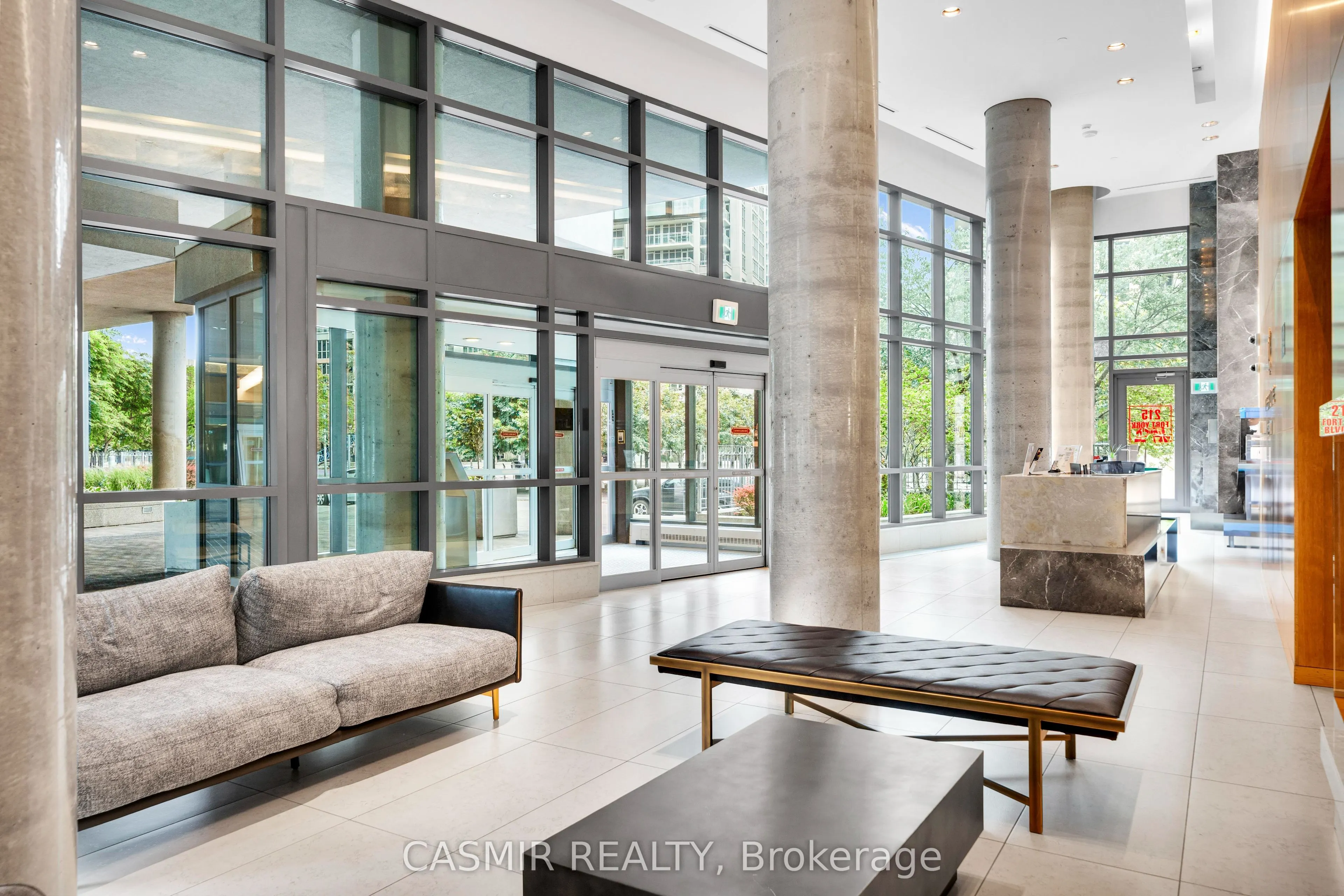 215 Fort York Boulevard, #707