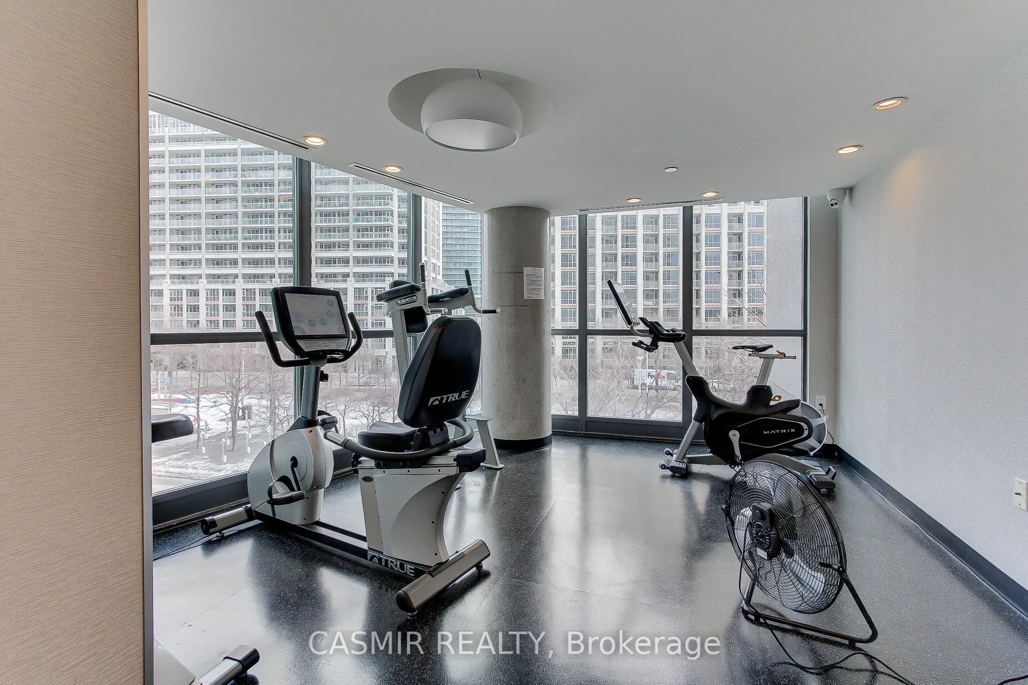 215 Fort York Boulevard, #707