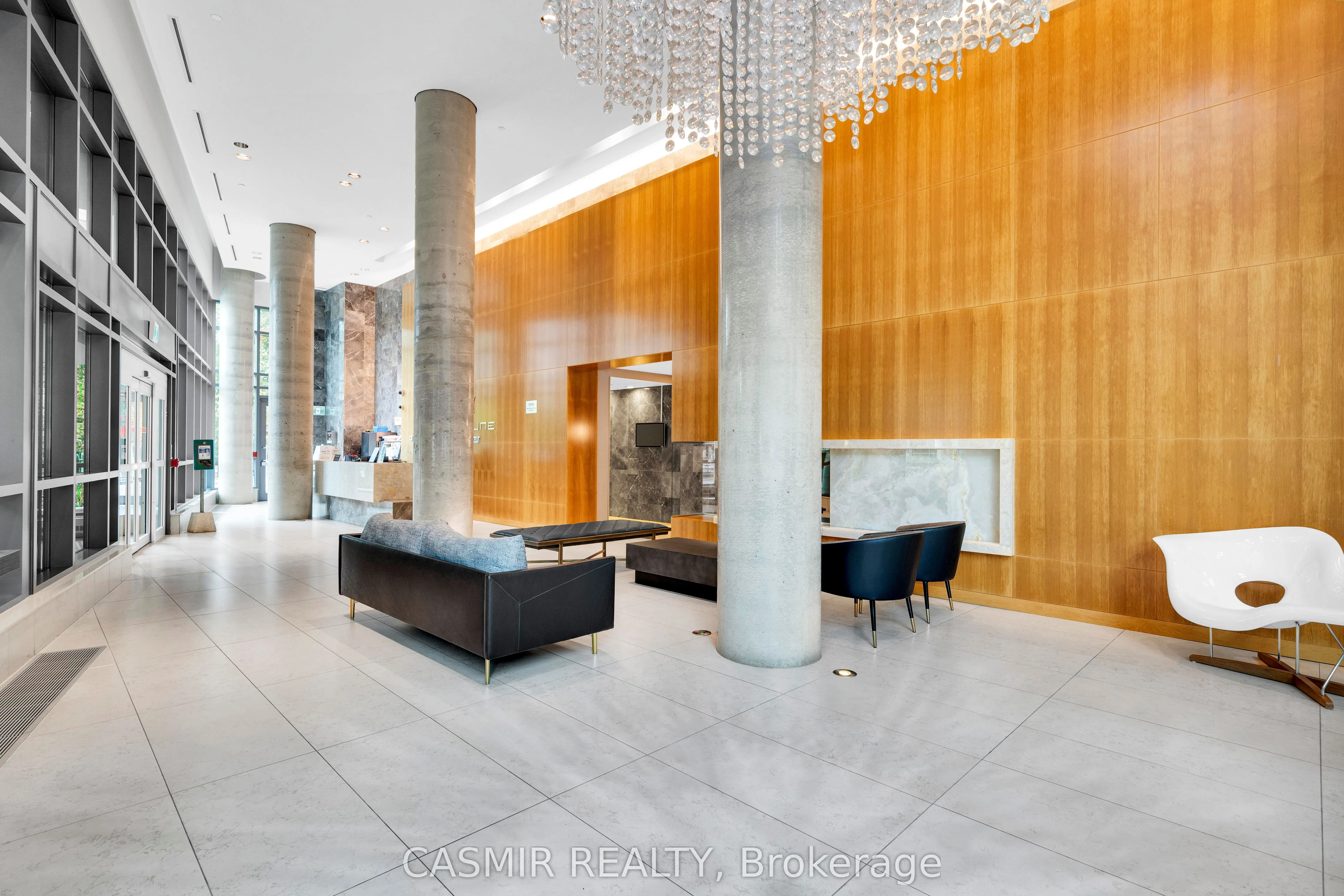 215 Fort York Boulevard, #707