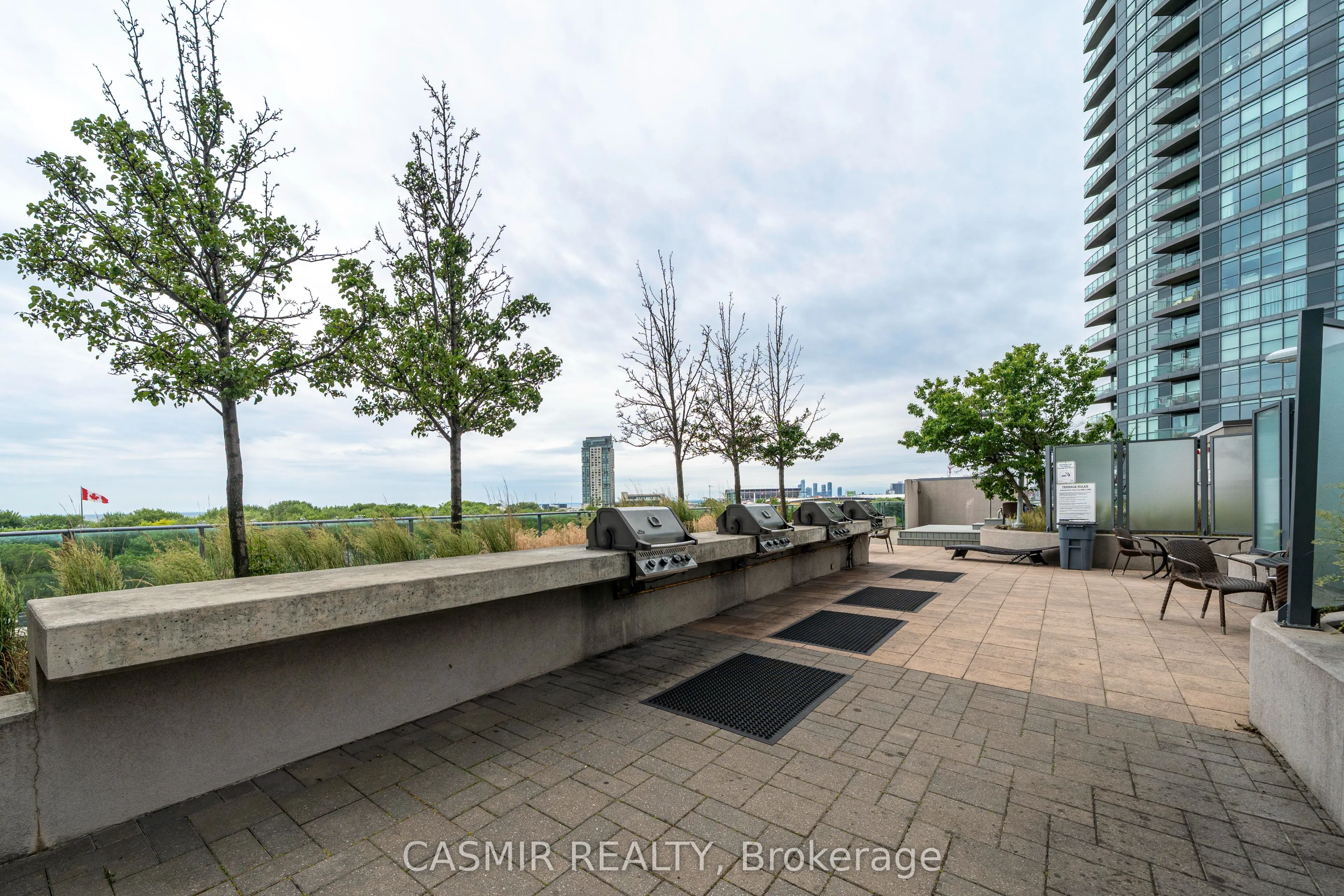 215 Fort York Boulevard, #707