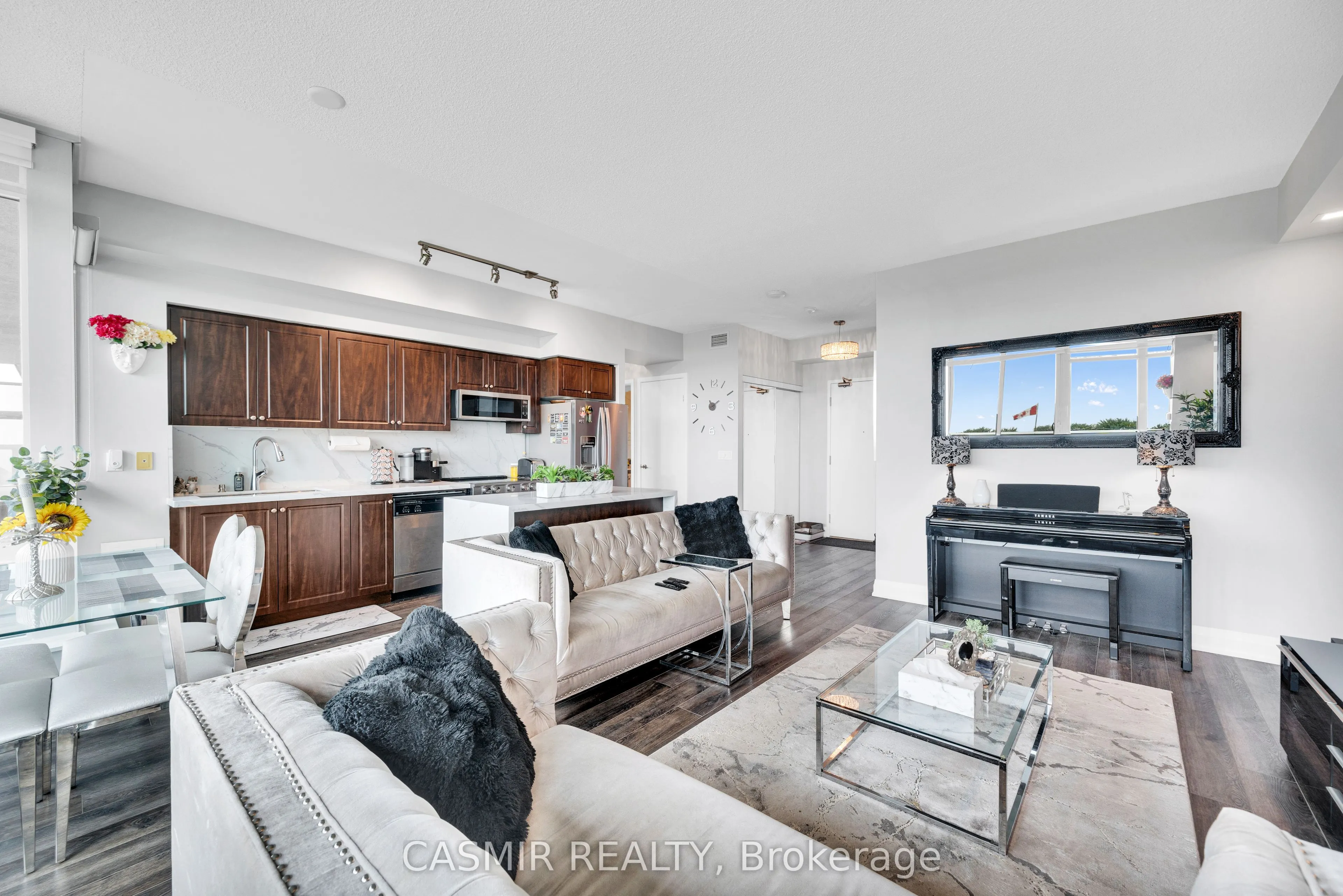 215 Fort York Boulevard, #707