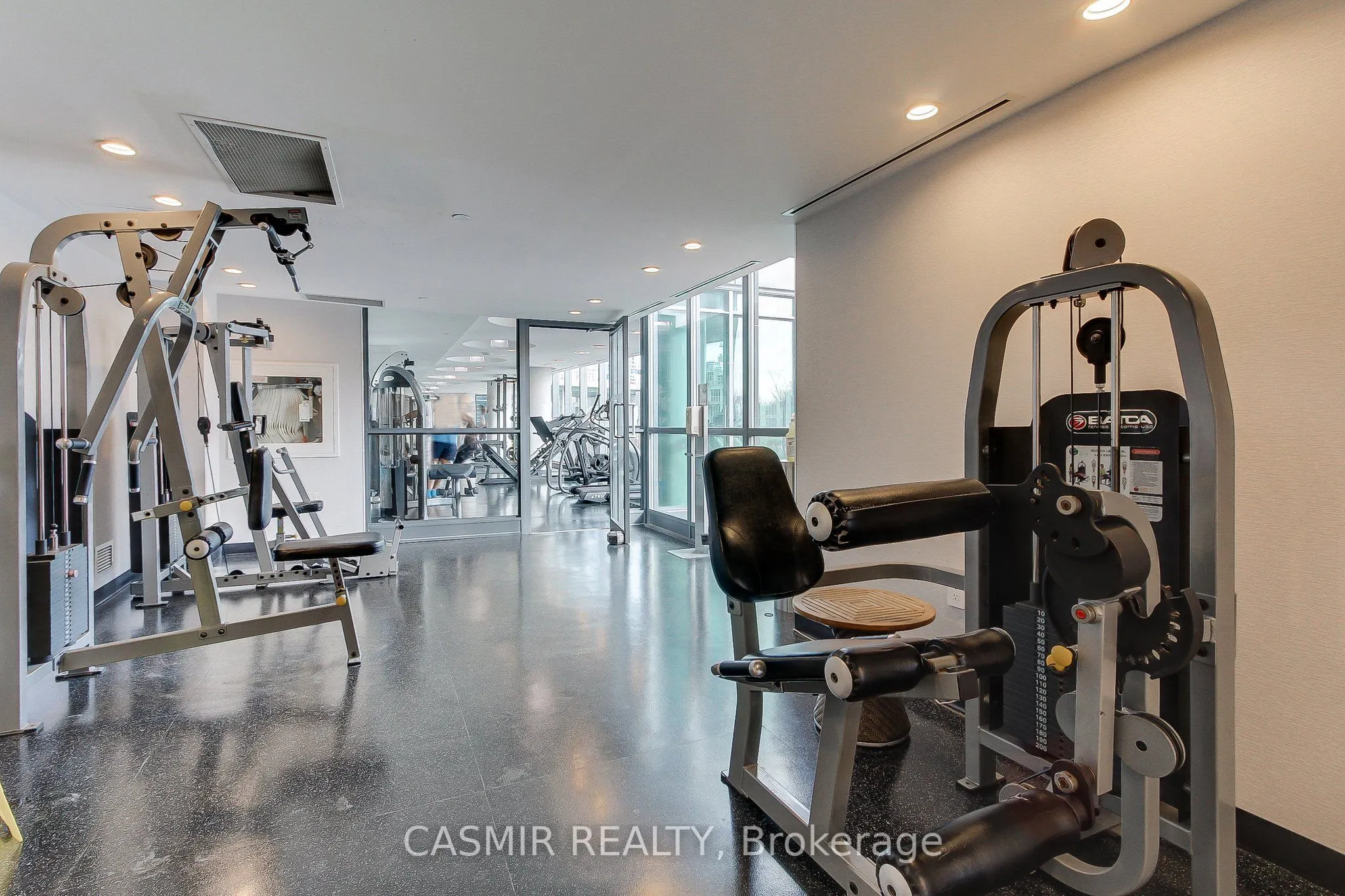215 Fort York Boulevard, #707