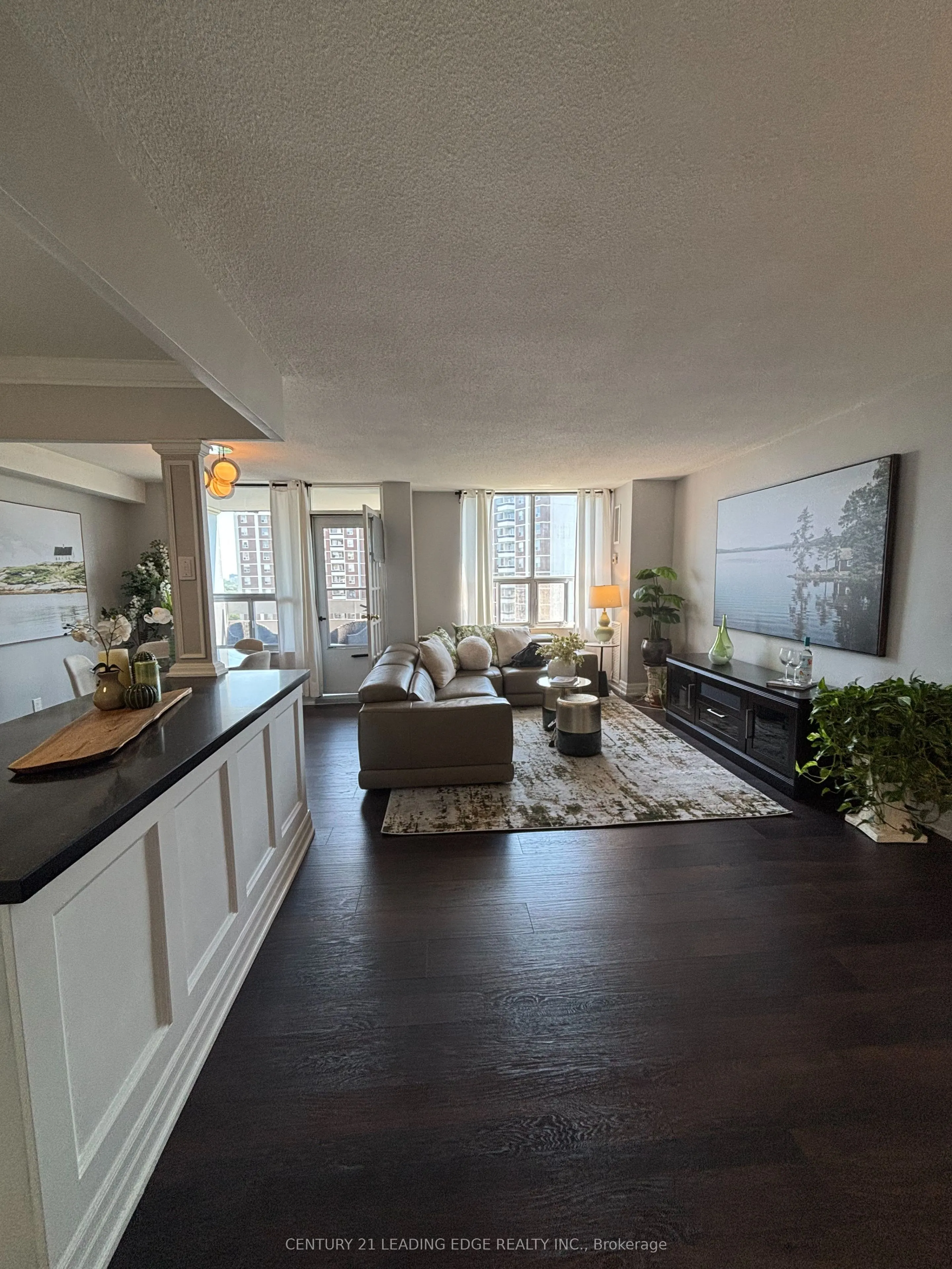 10 Edgecliff Golfway, #1704