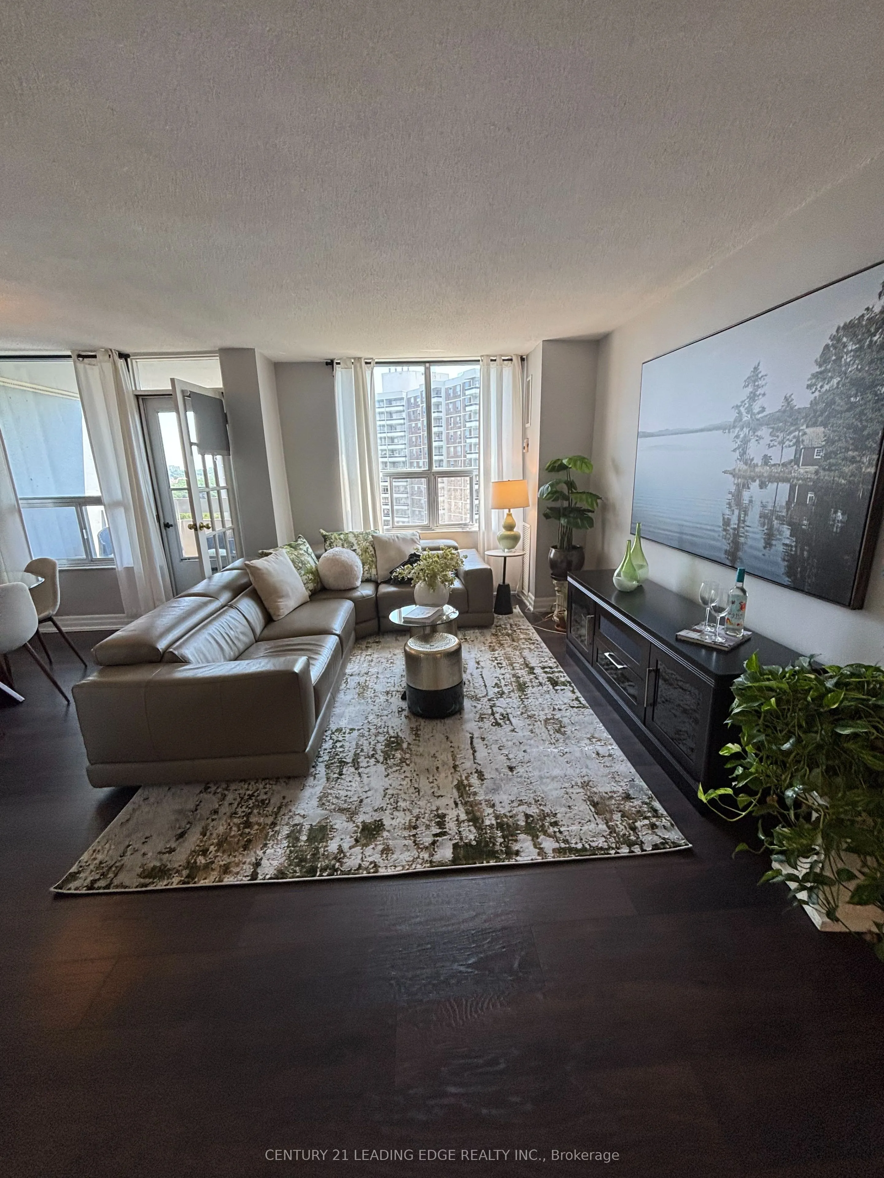 10 Edgecliff Golfway, #1704
