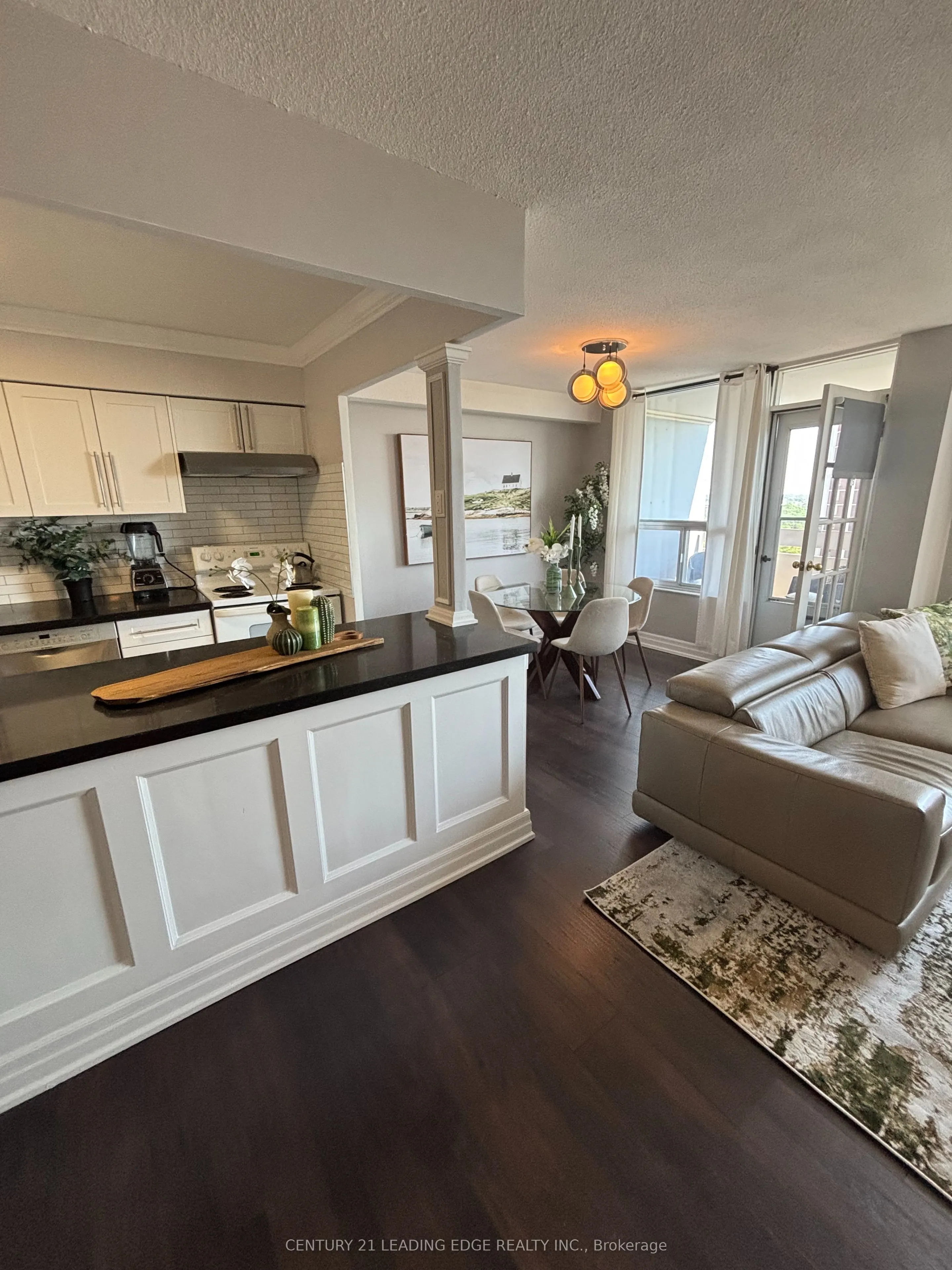 10 Edgecliff Golfway, #1704
