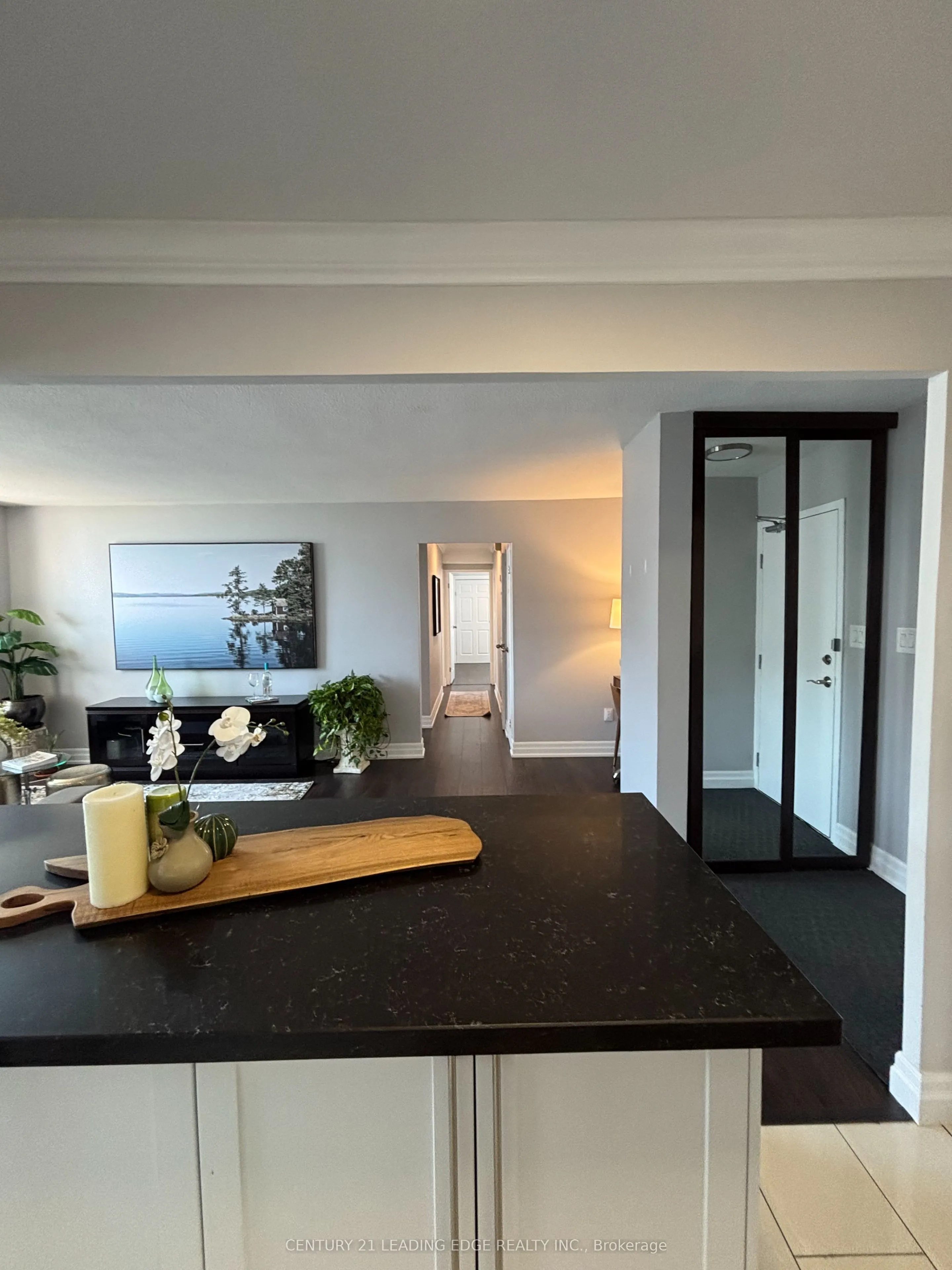 10 Edgecliff Golfway, #1704