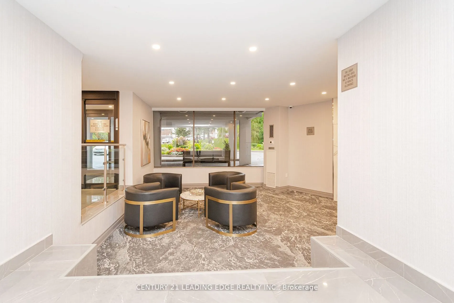 10 Edgecliff Golfway, #1704