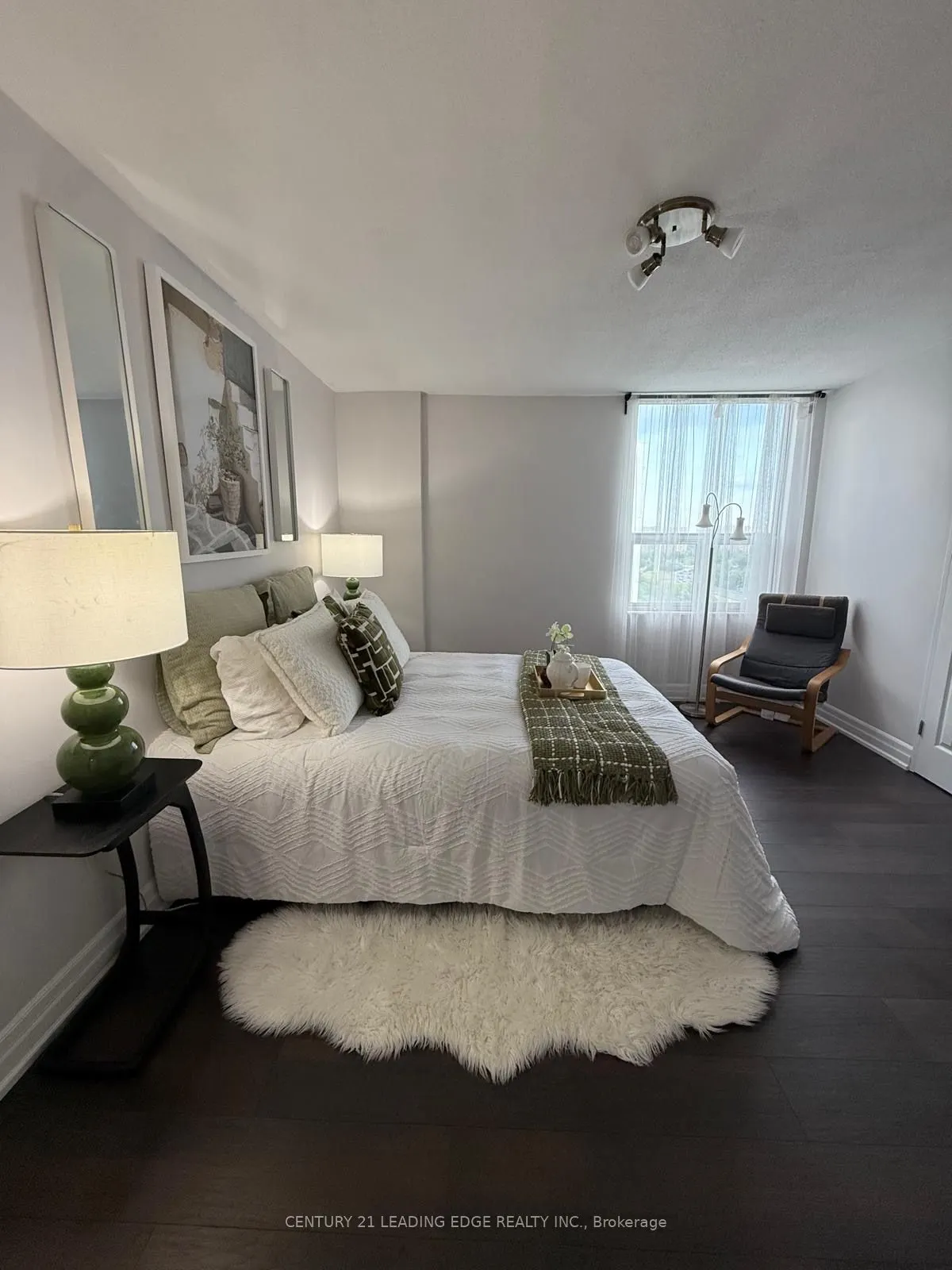 10 Edgecliff Golfway, #1704