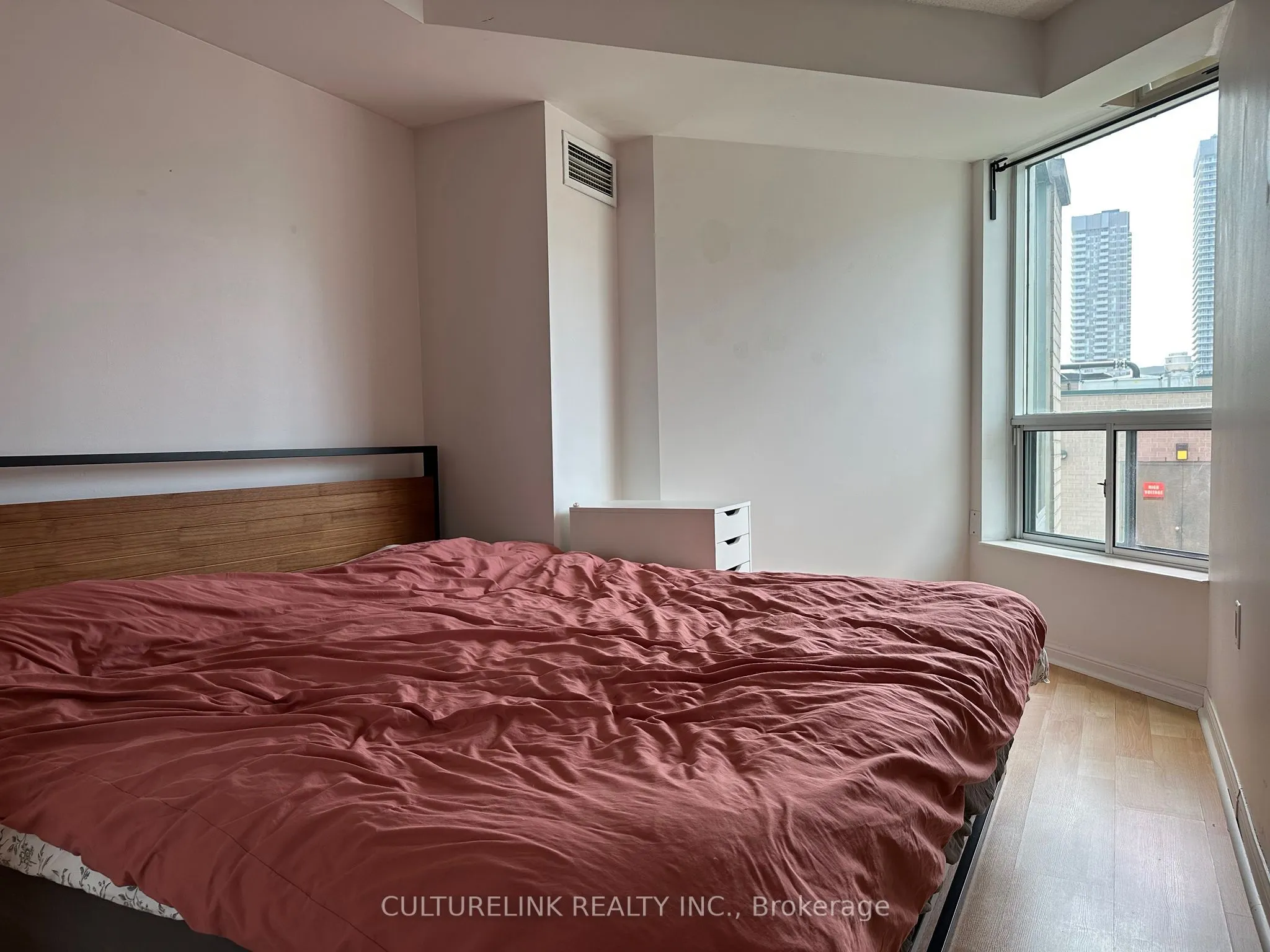 109 Front Street E, #PH08