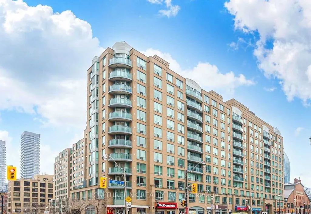 109 Front Street E, #PH08