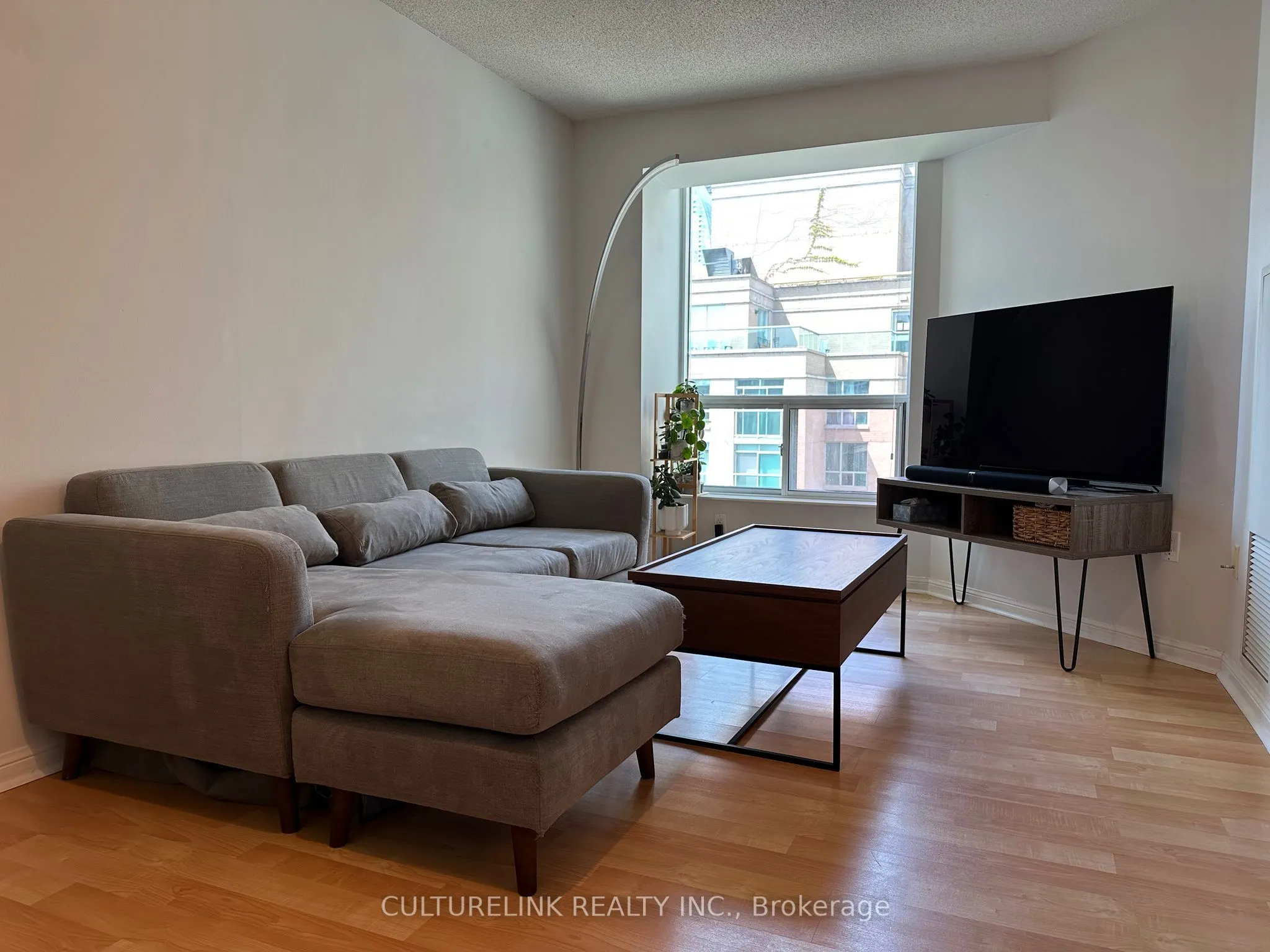 109 Front Street E, #PH08