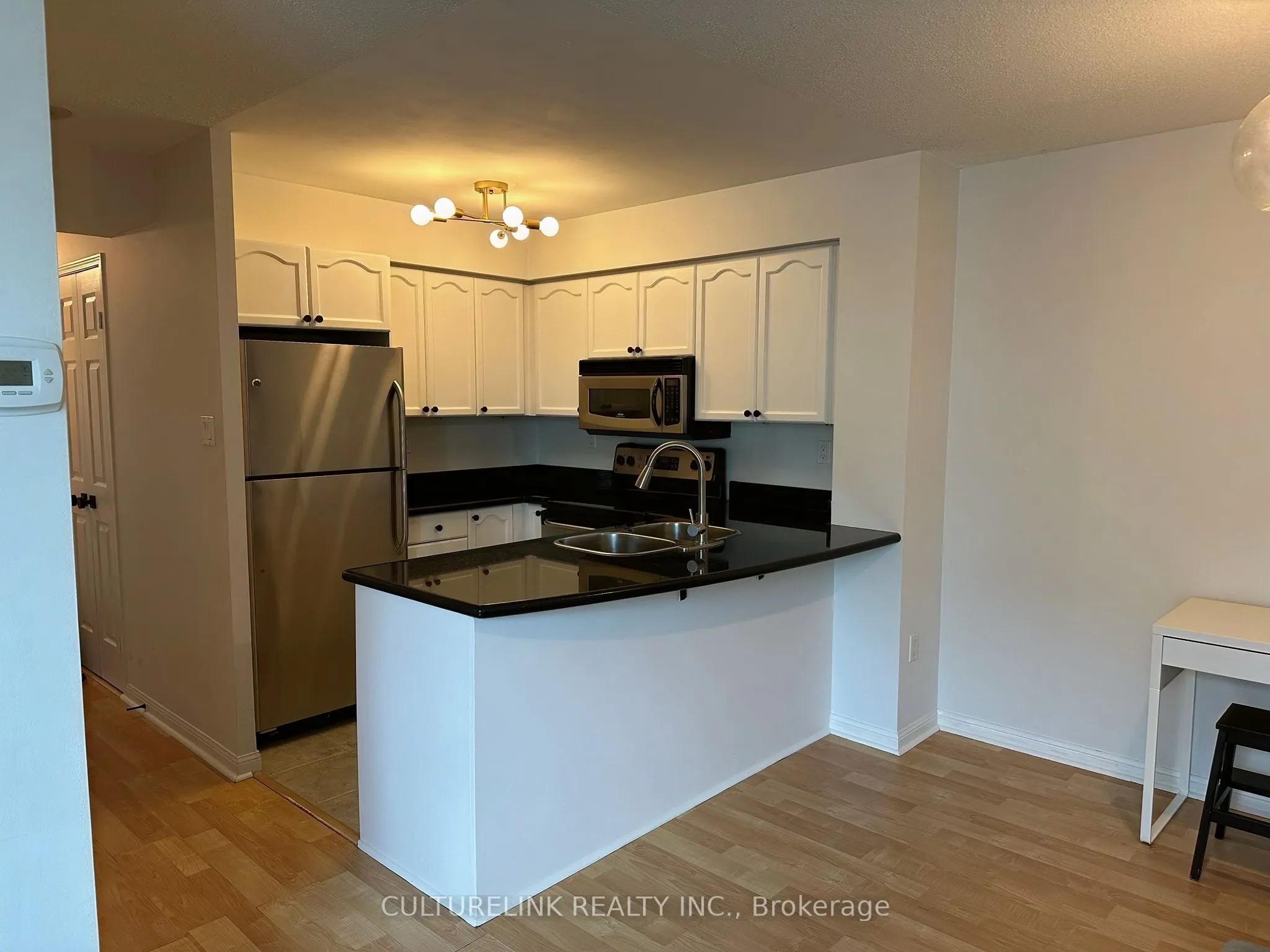 109 Front Street E, #PH08