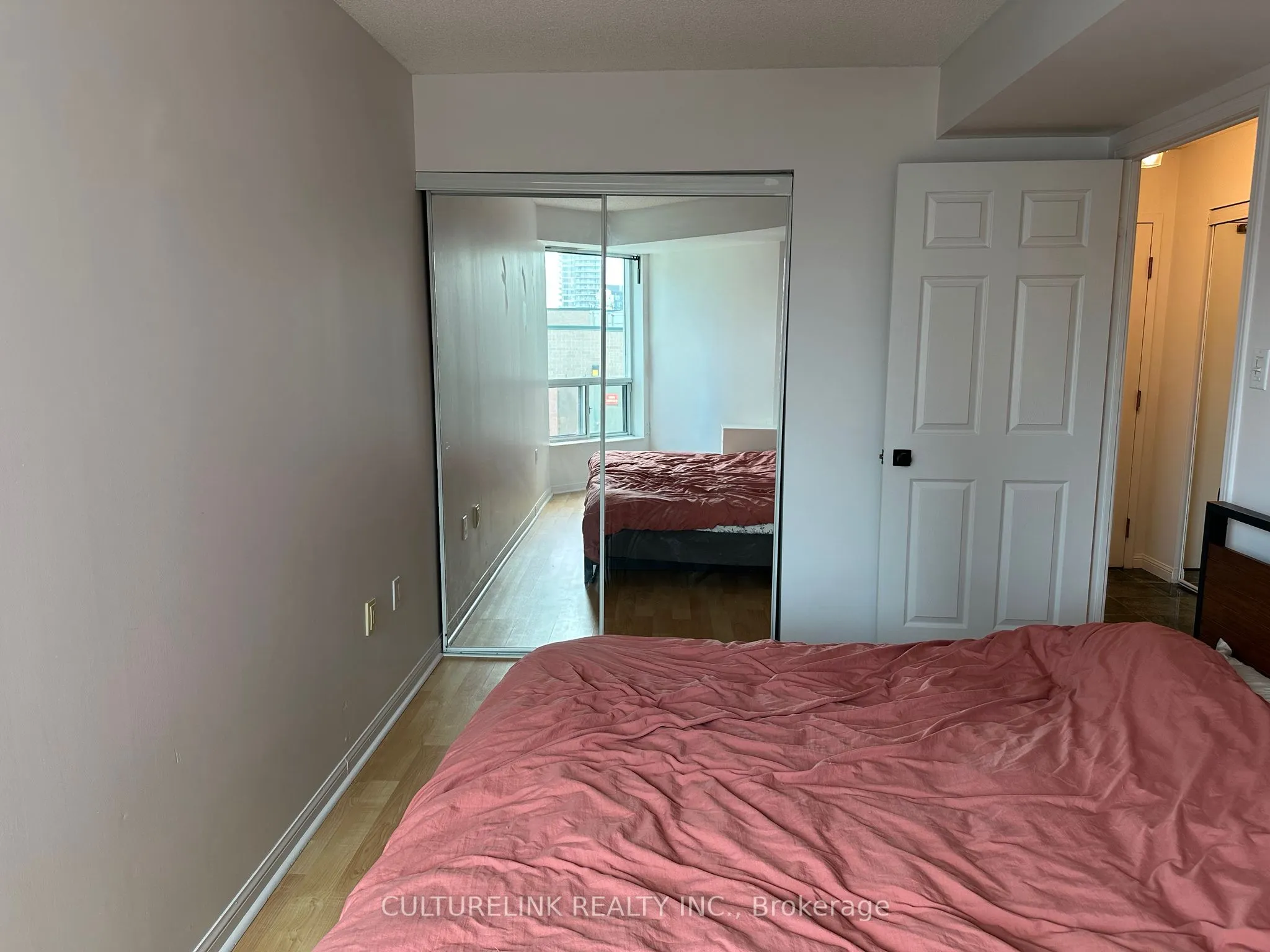 109 Front Street E, #PH08