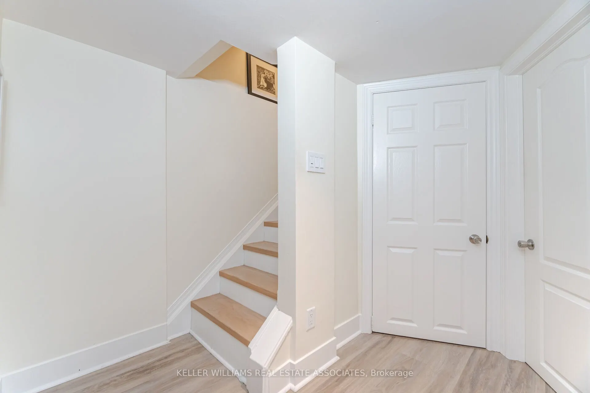 561 Oakwood Avenue