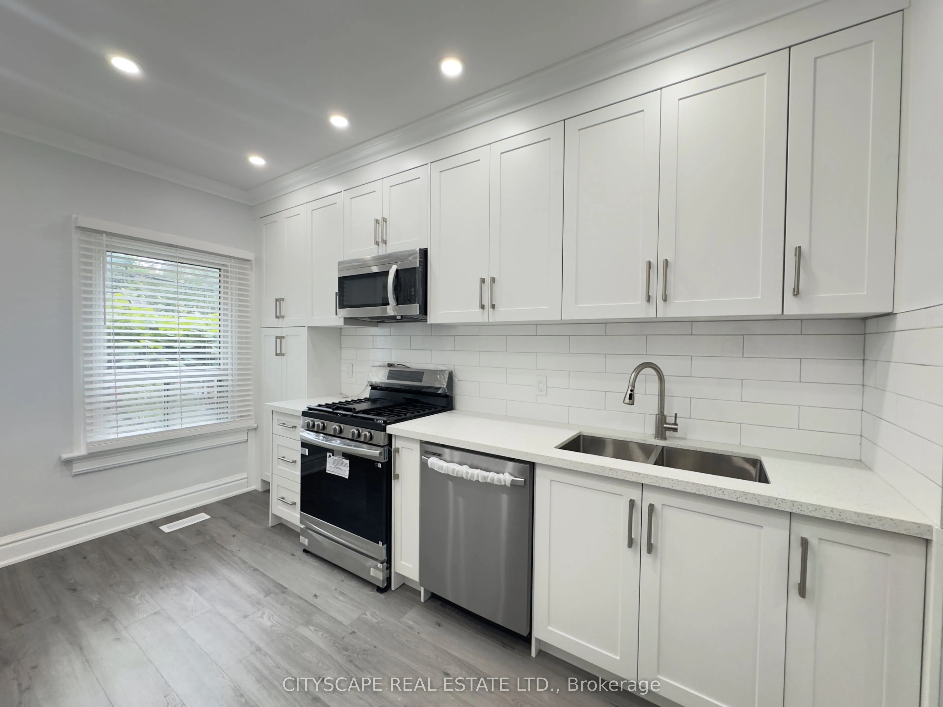 476 Lansdowne Avenue