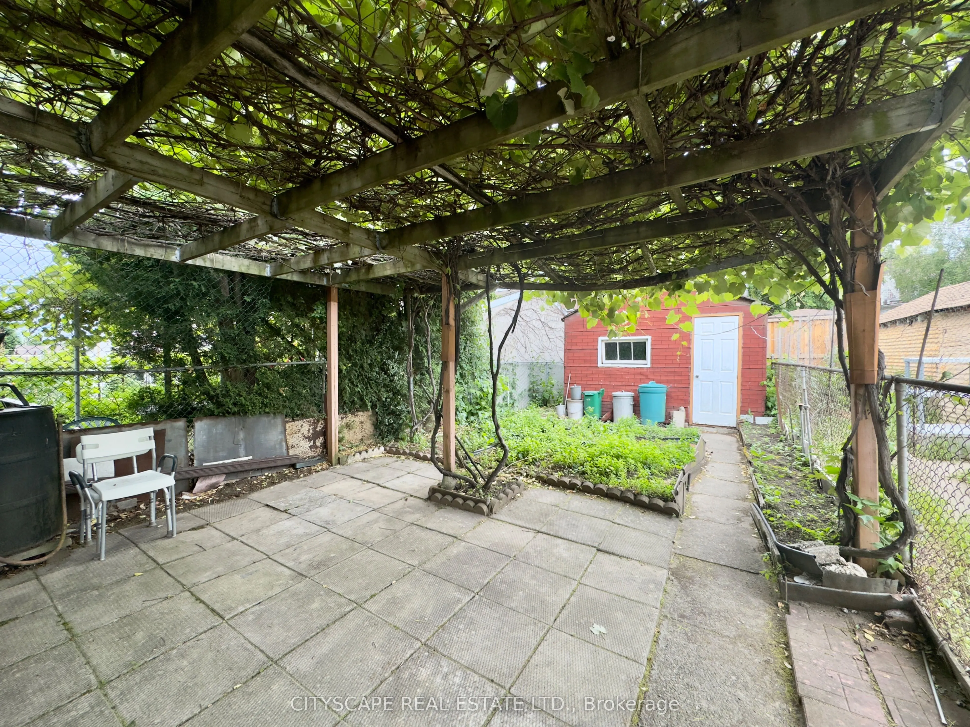 476 Lansdowne Avenue