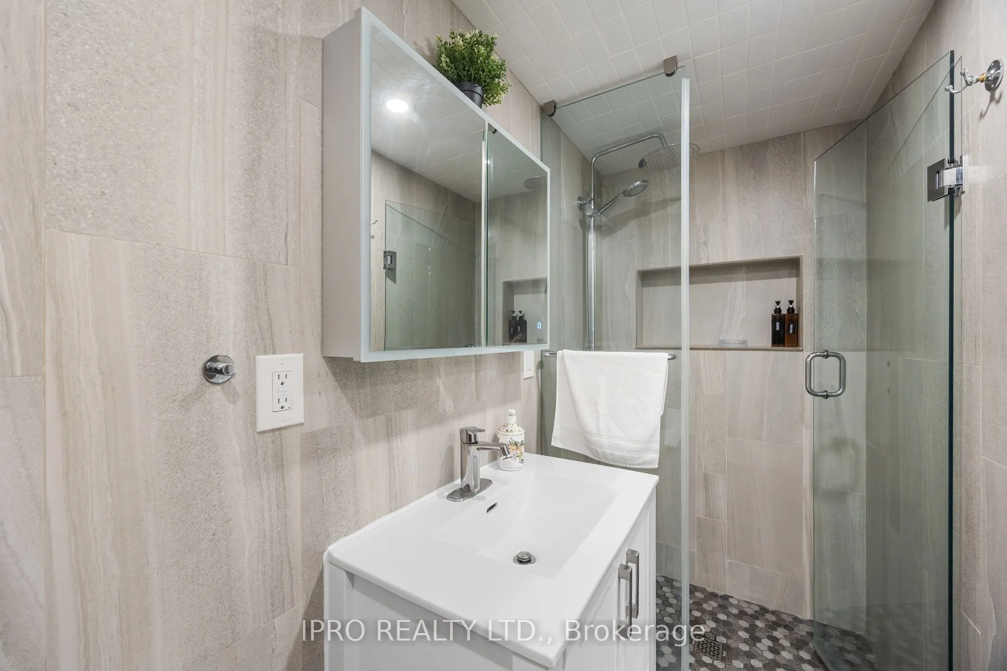 107 Otter Crescent