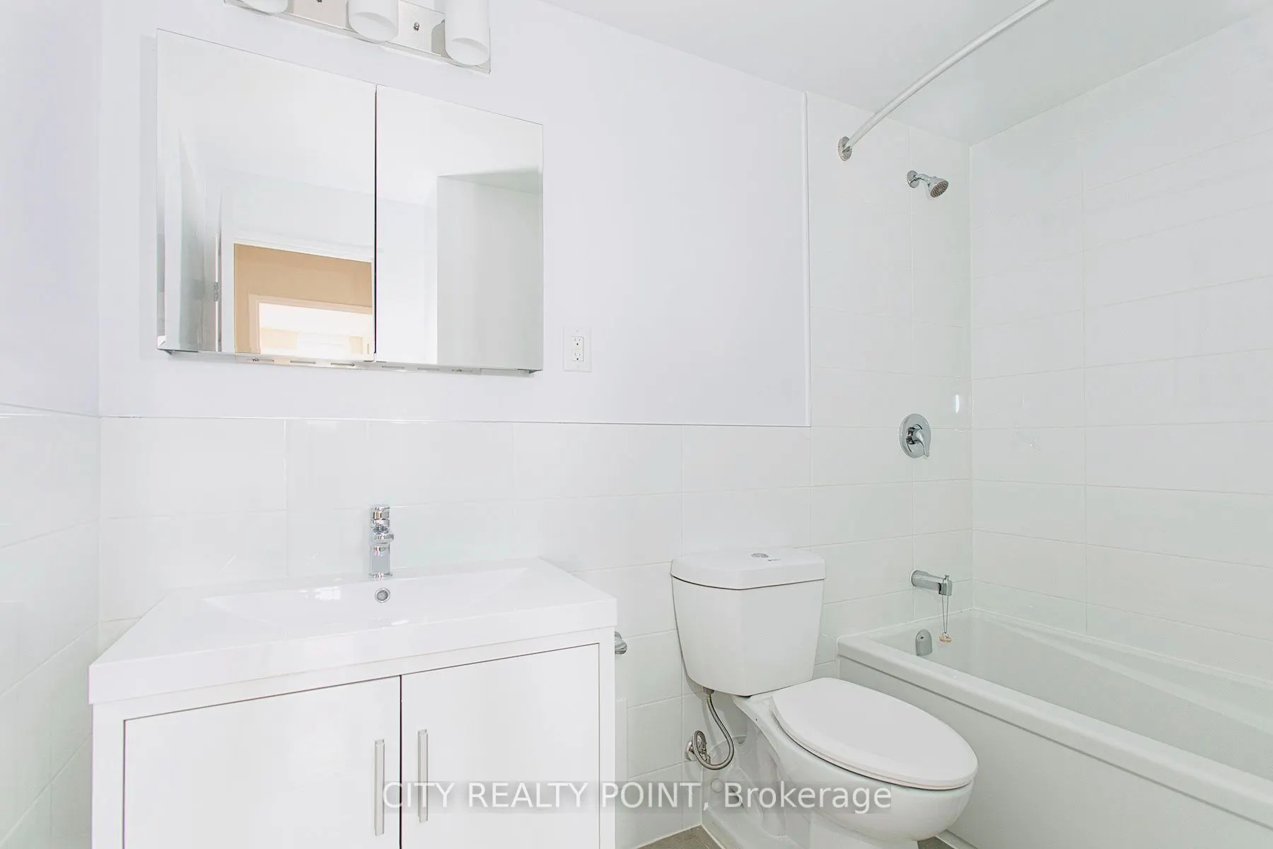 666 Spadina Avenue, #2303