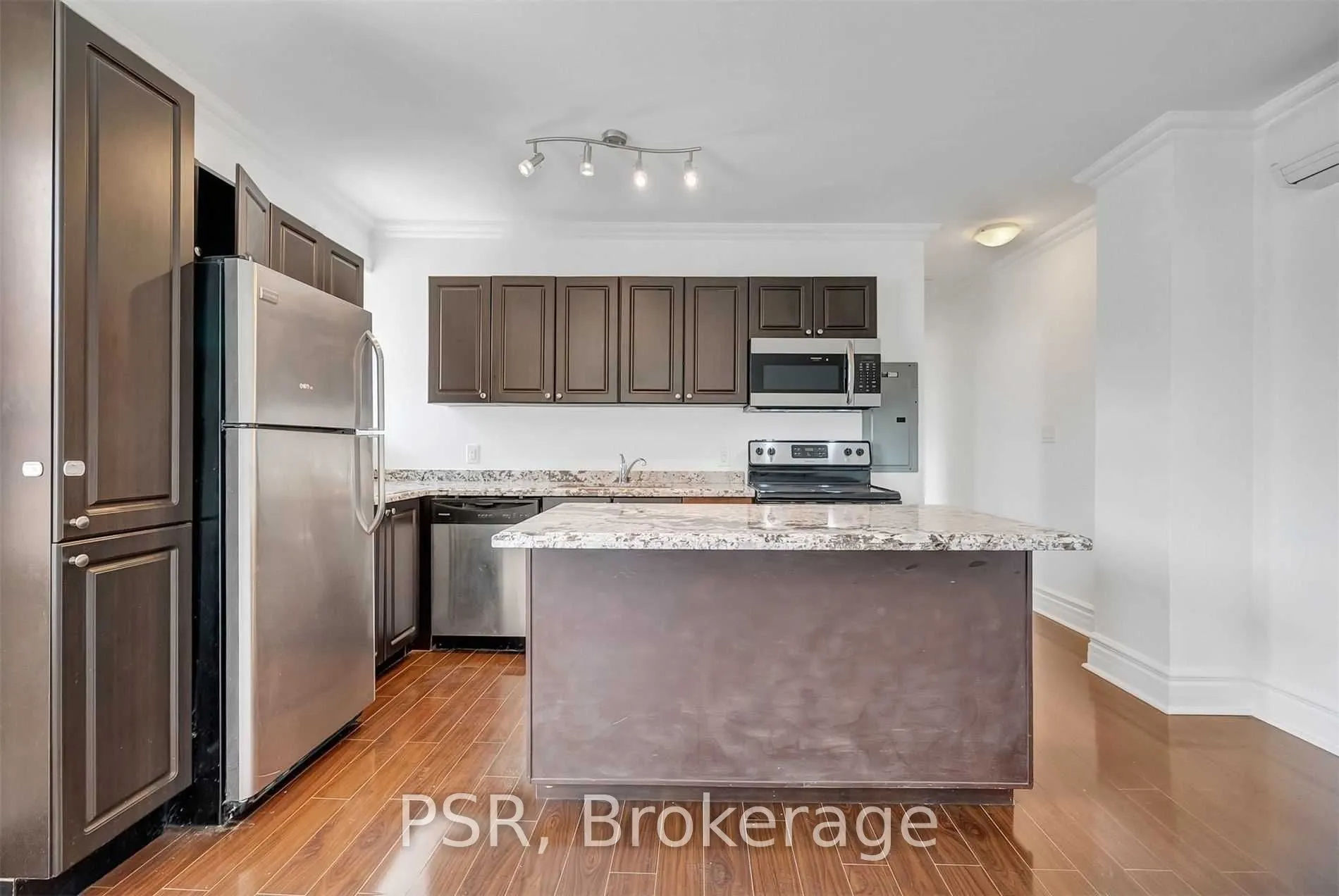 2 Craighurst Avenue, #1