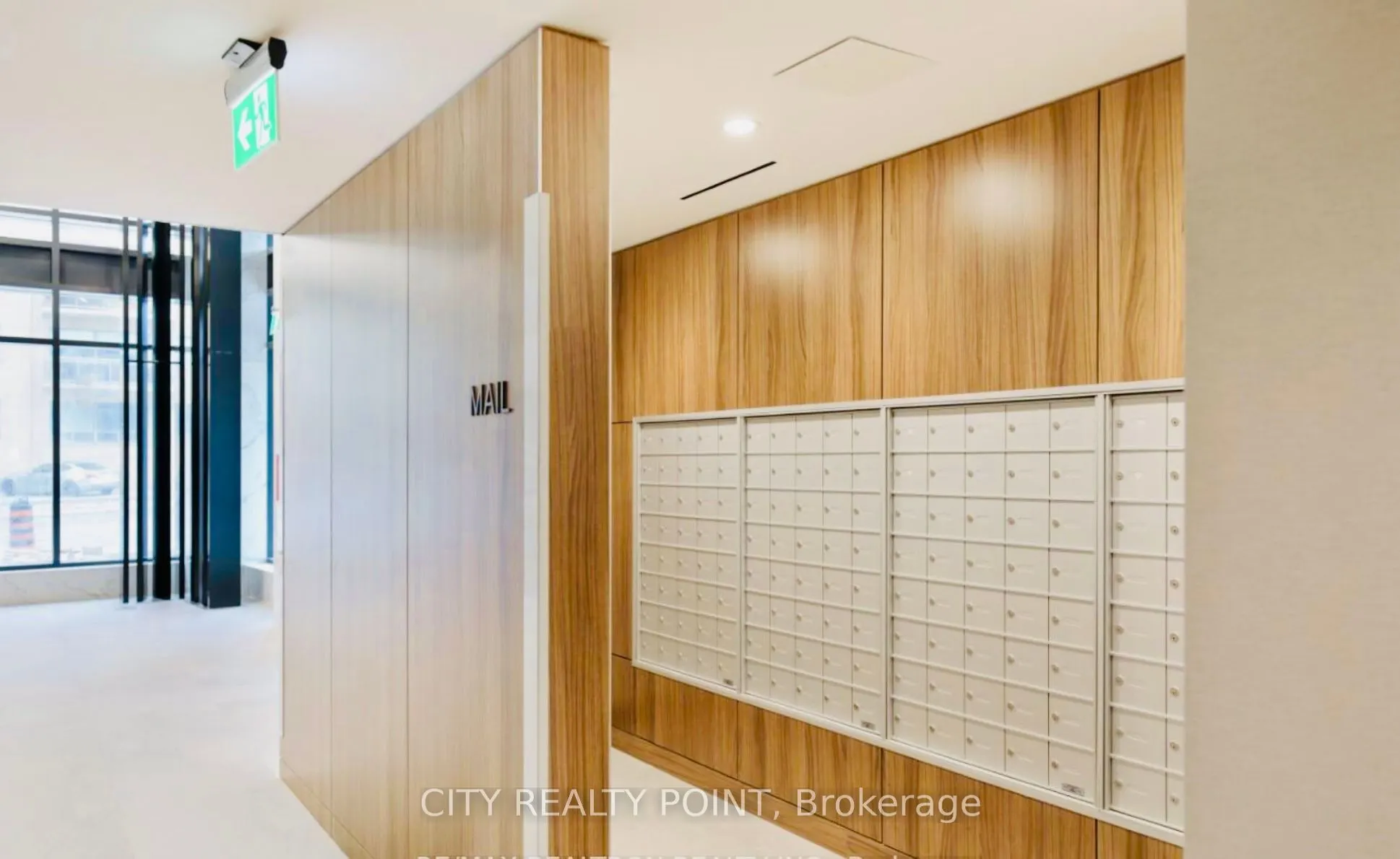 2525 Bathurst Street, #206