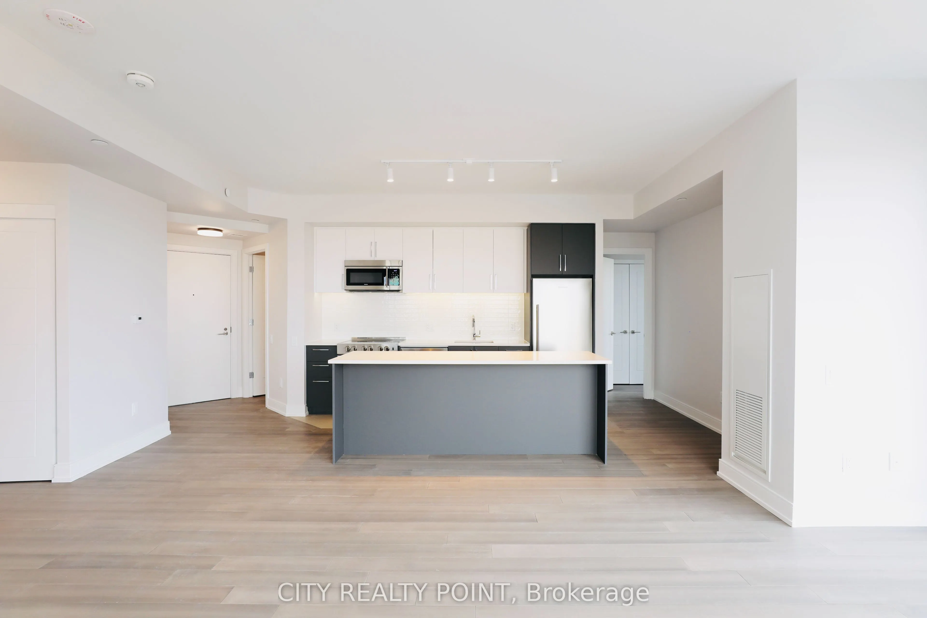 2525 Bathurst Street, #507