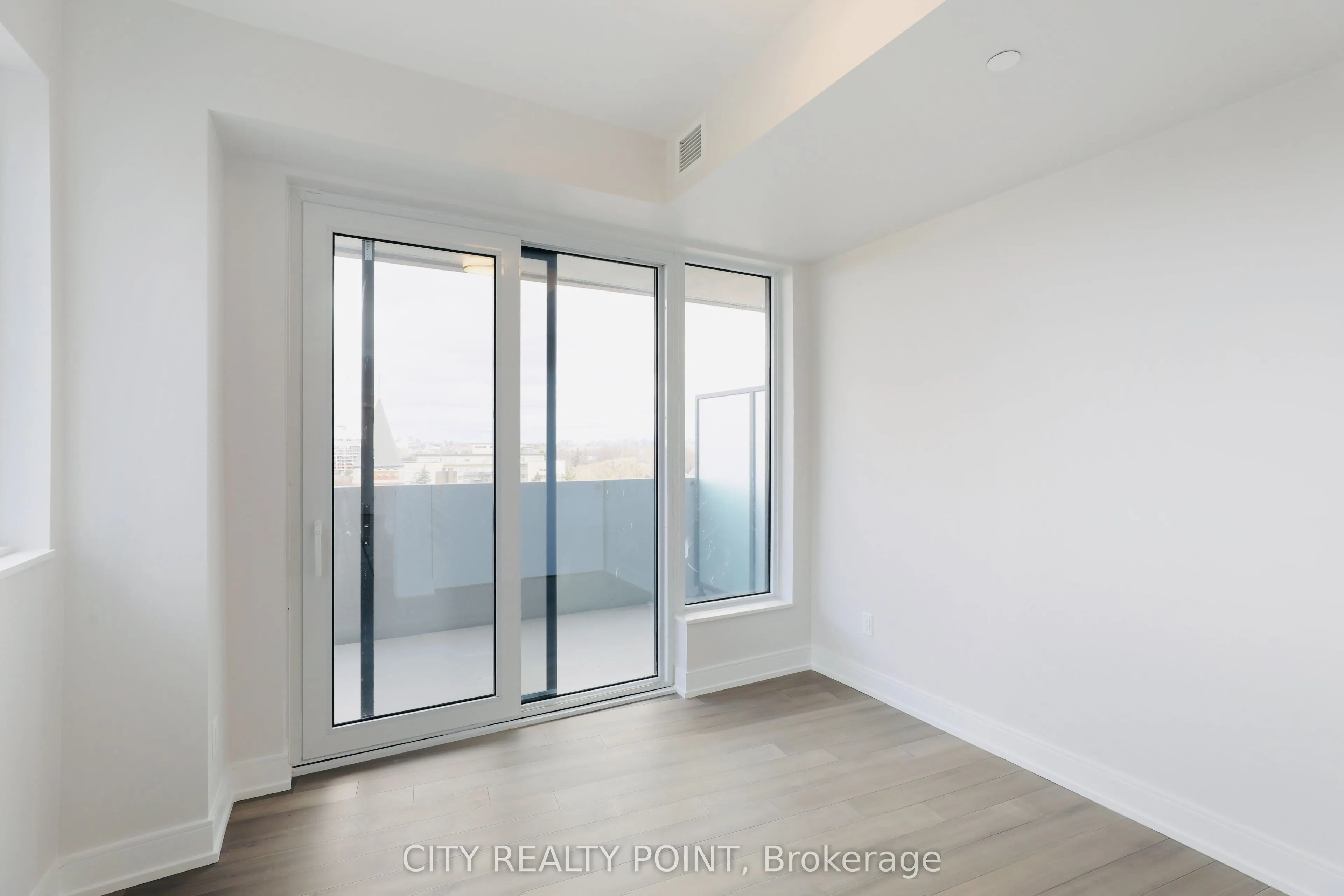 2525 Bathurst Street, #507