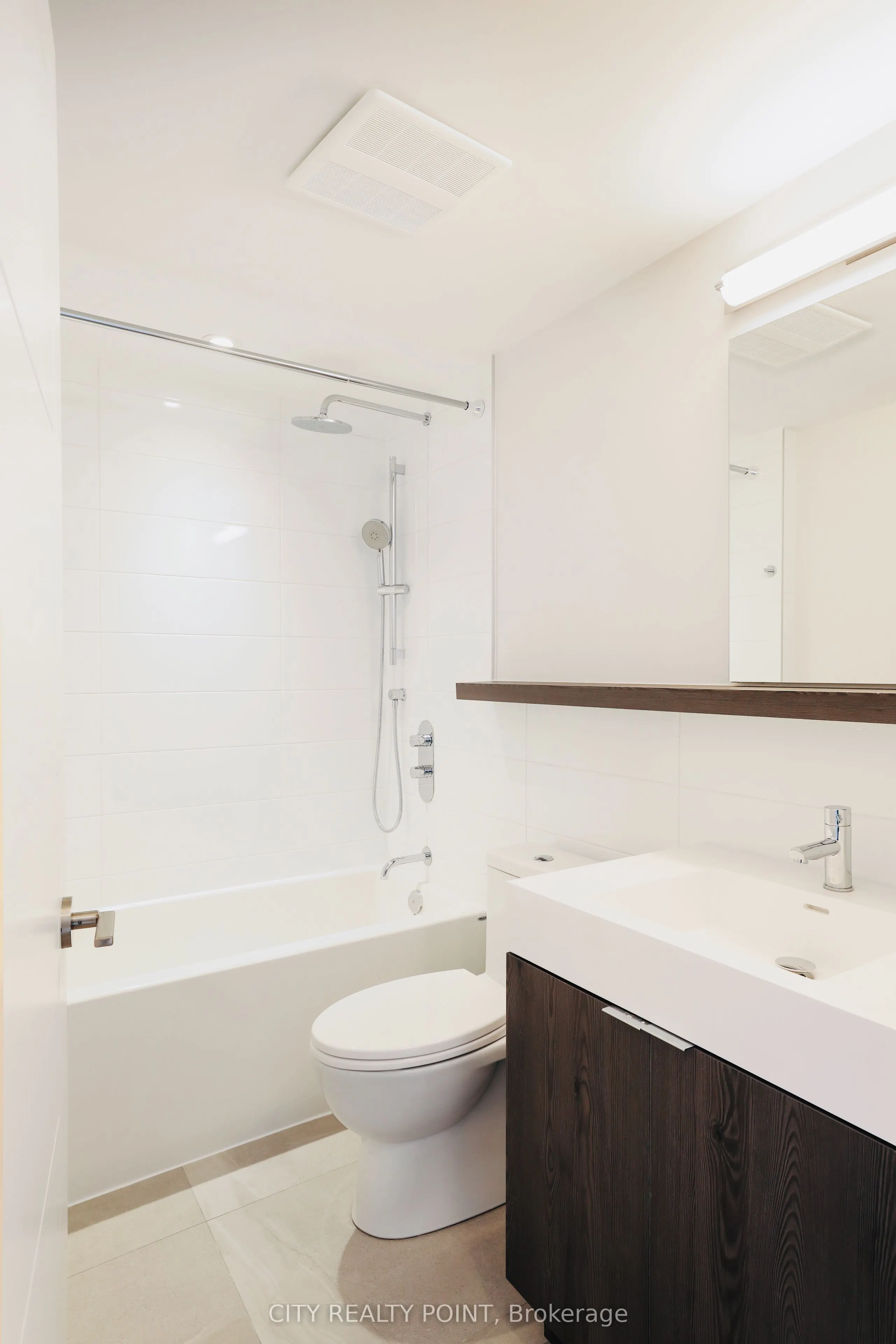 2525 Bathurst Street, #507