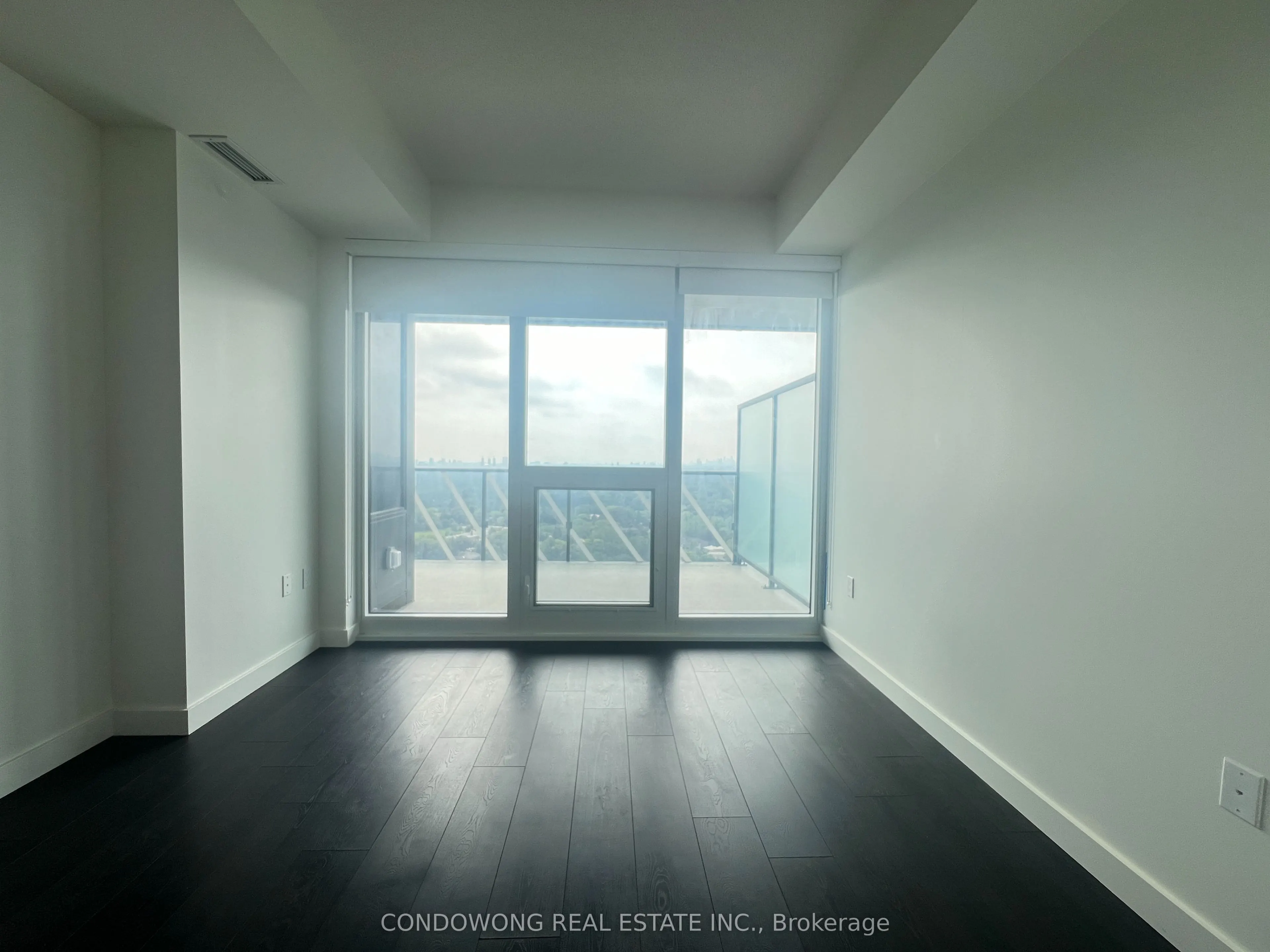 85 McMahon Drive, #3202