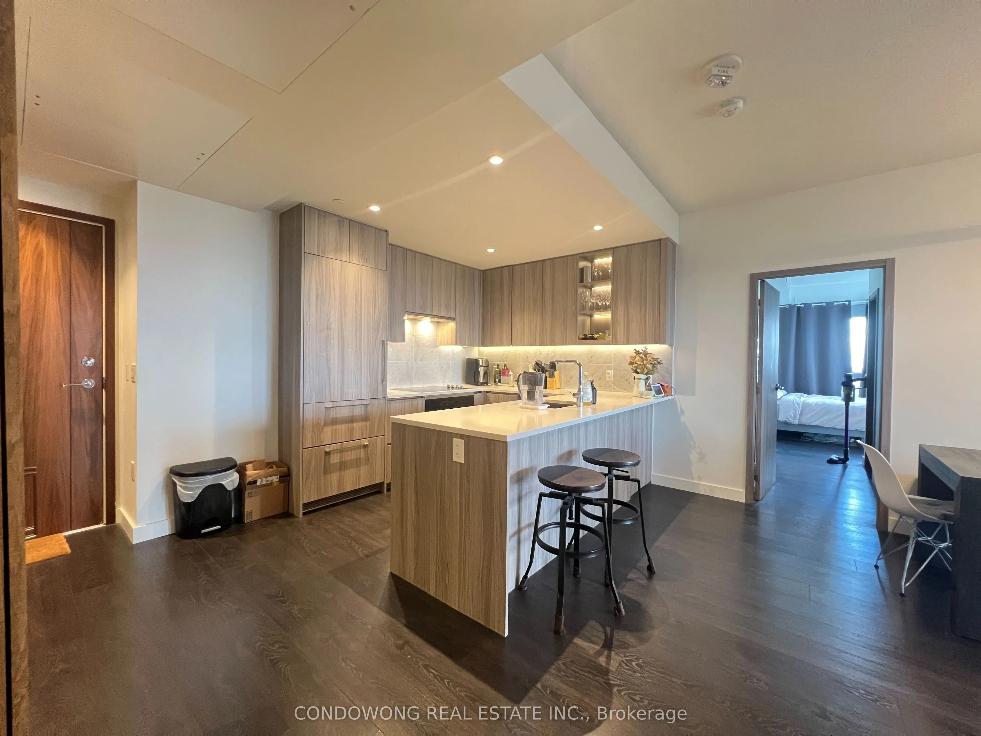 85 McMahon Drive, #3202