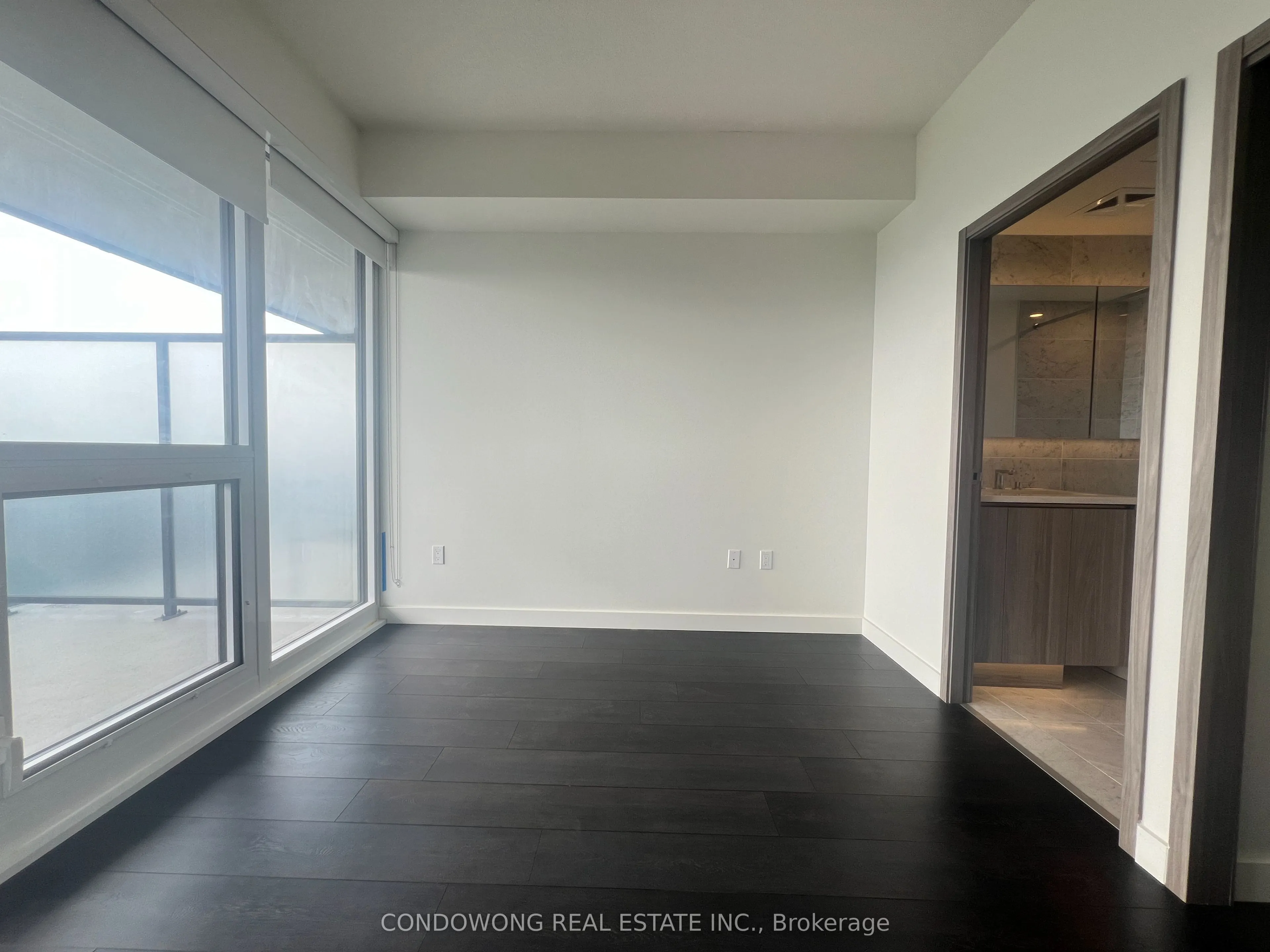 85 McMahon Drive, #3202