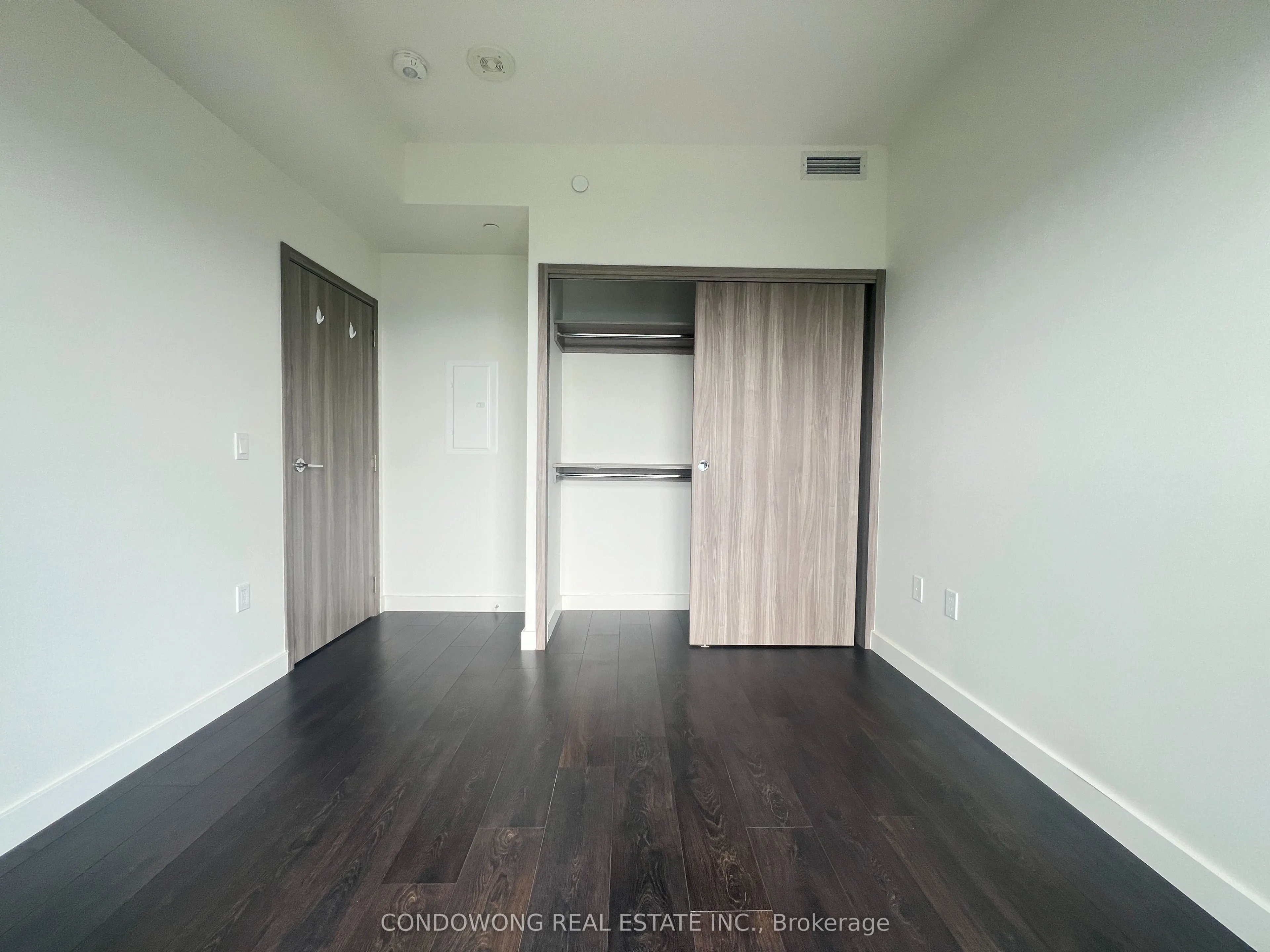 85 McMahon Drive, #3202