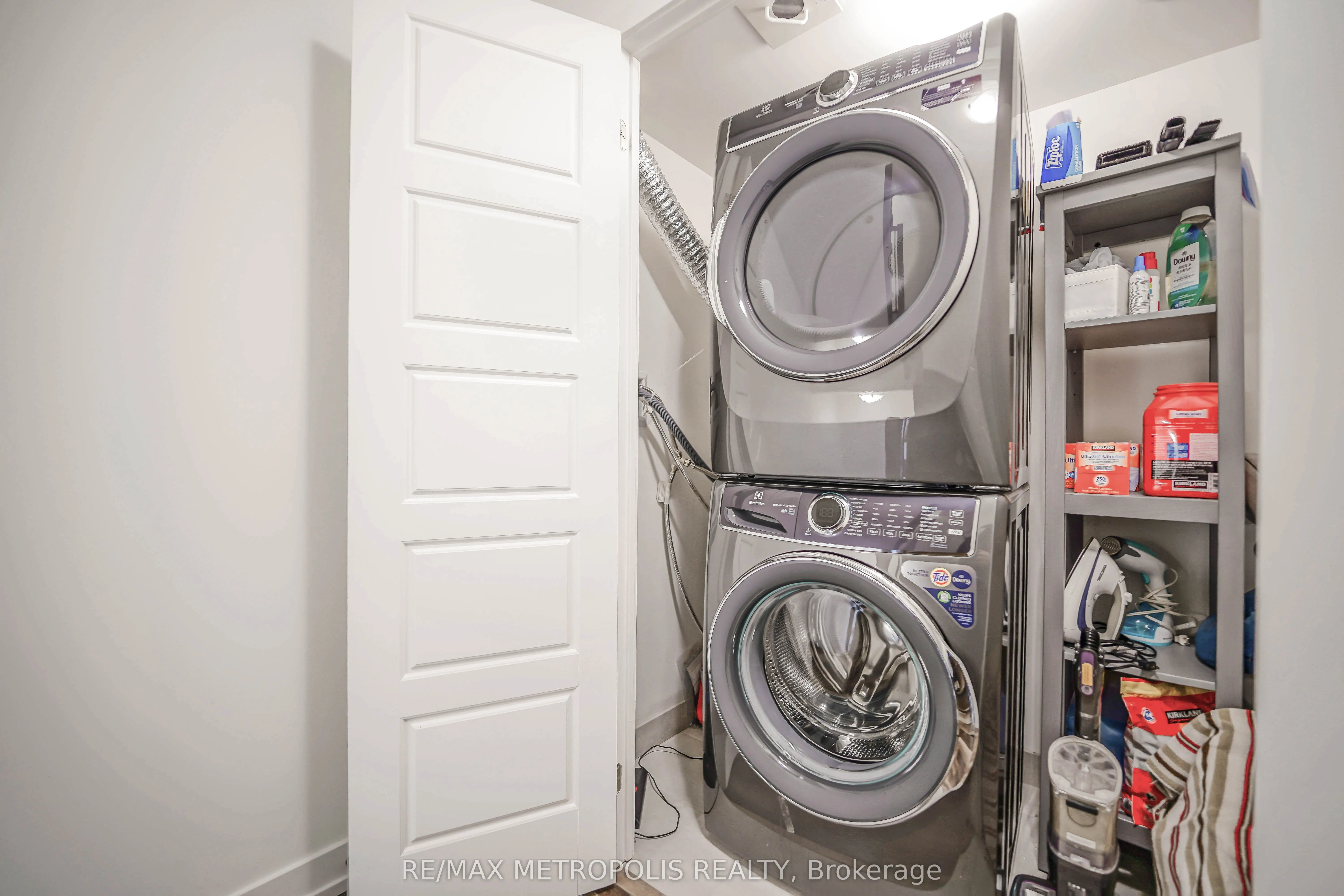 871 Sheppard Avenue W, #29