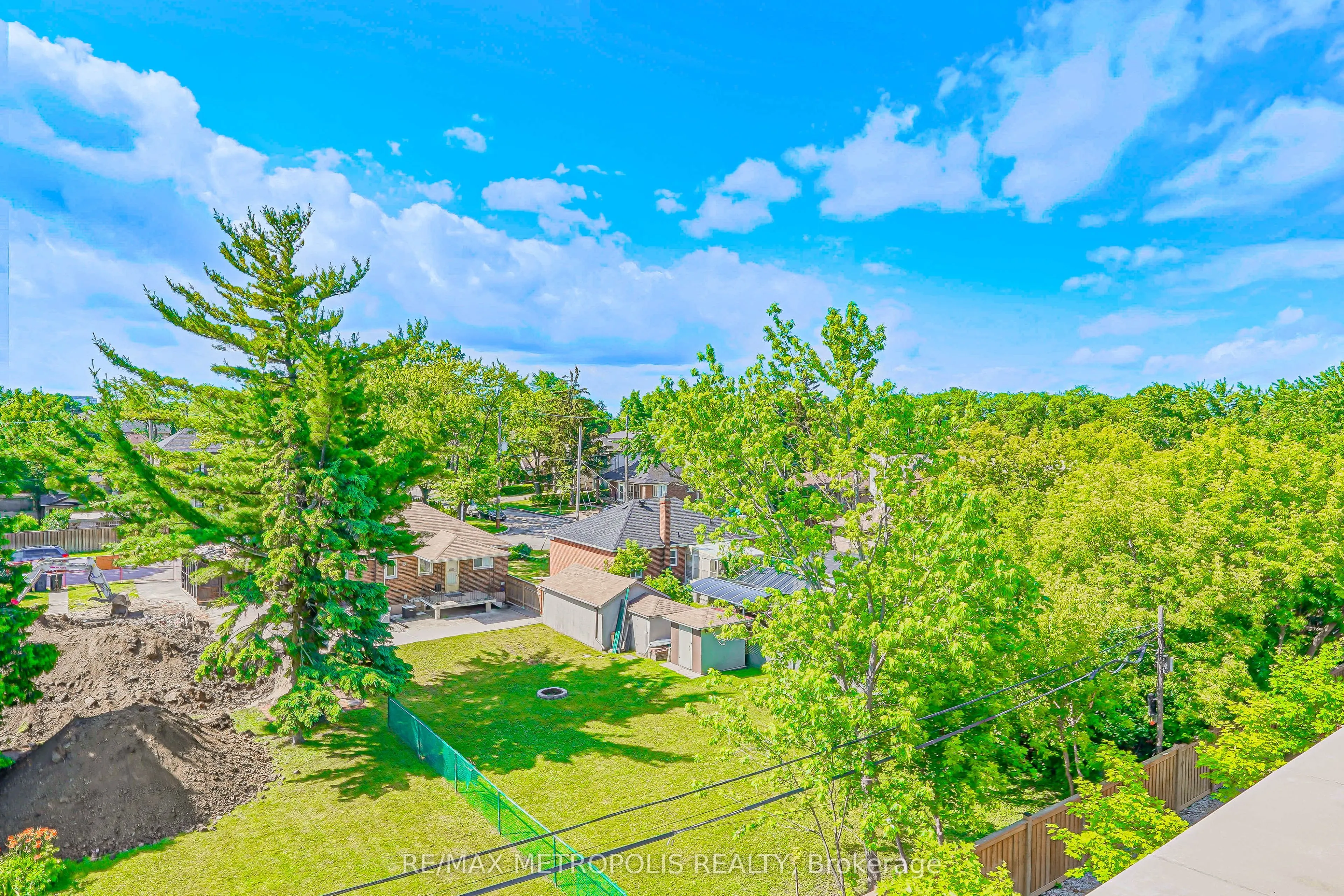 871 Sheppard Avenue W, #29