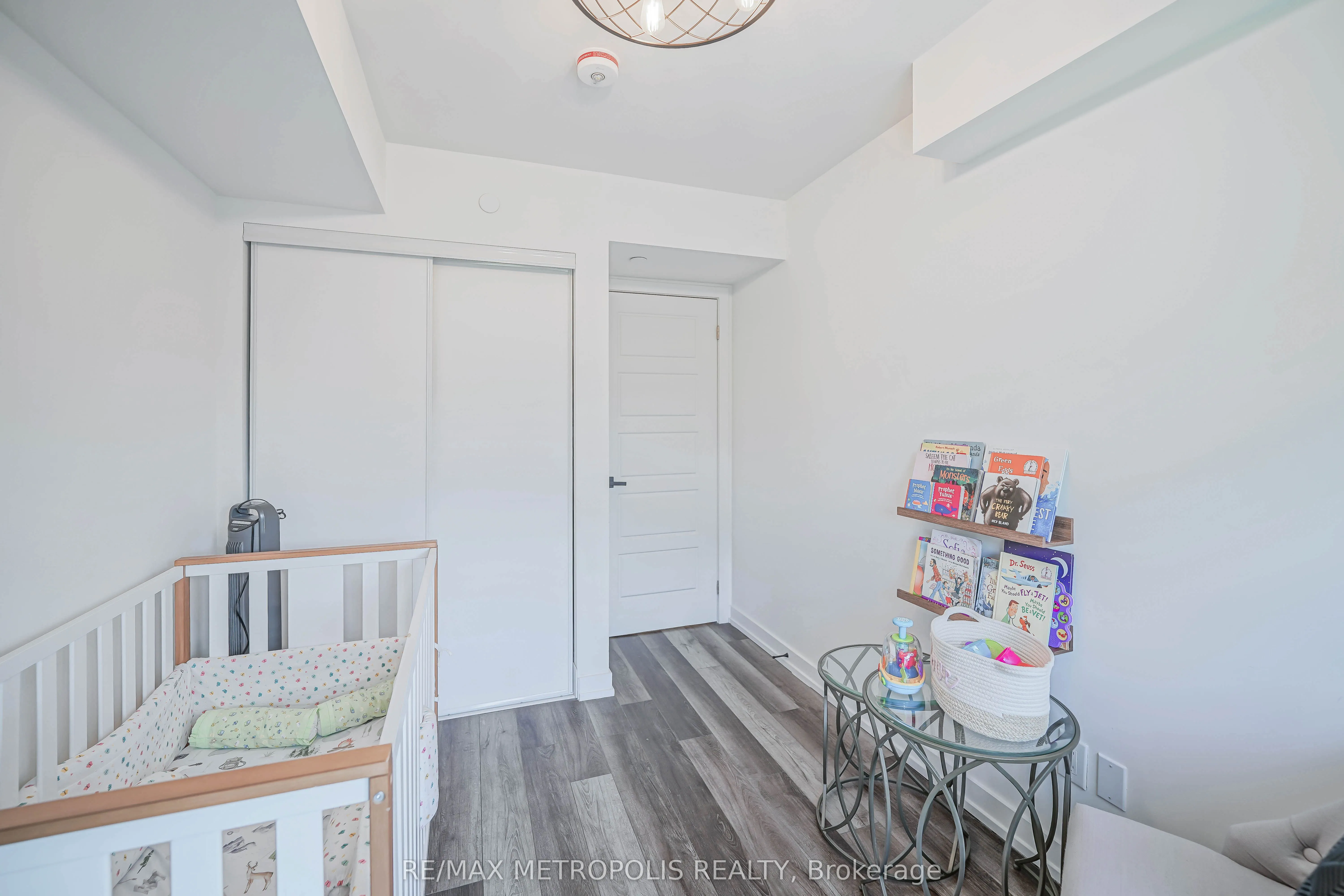 871 Sheppard Avenue W, #29