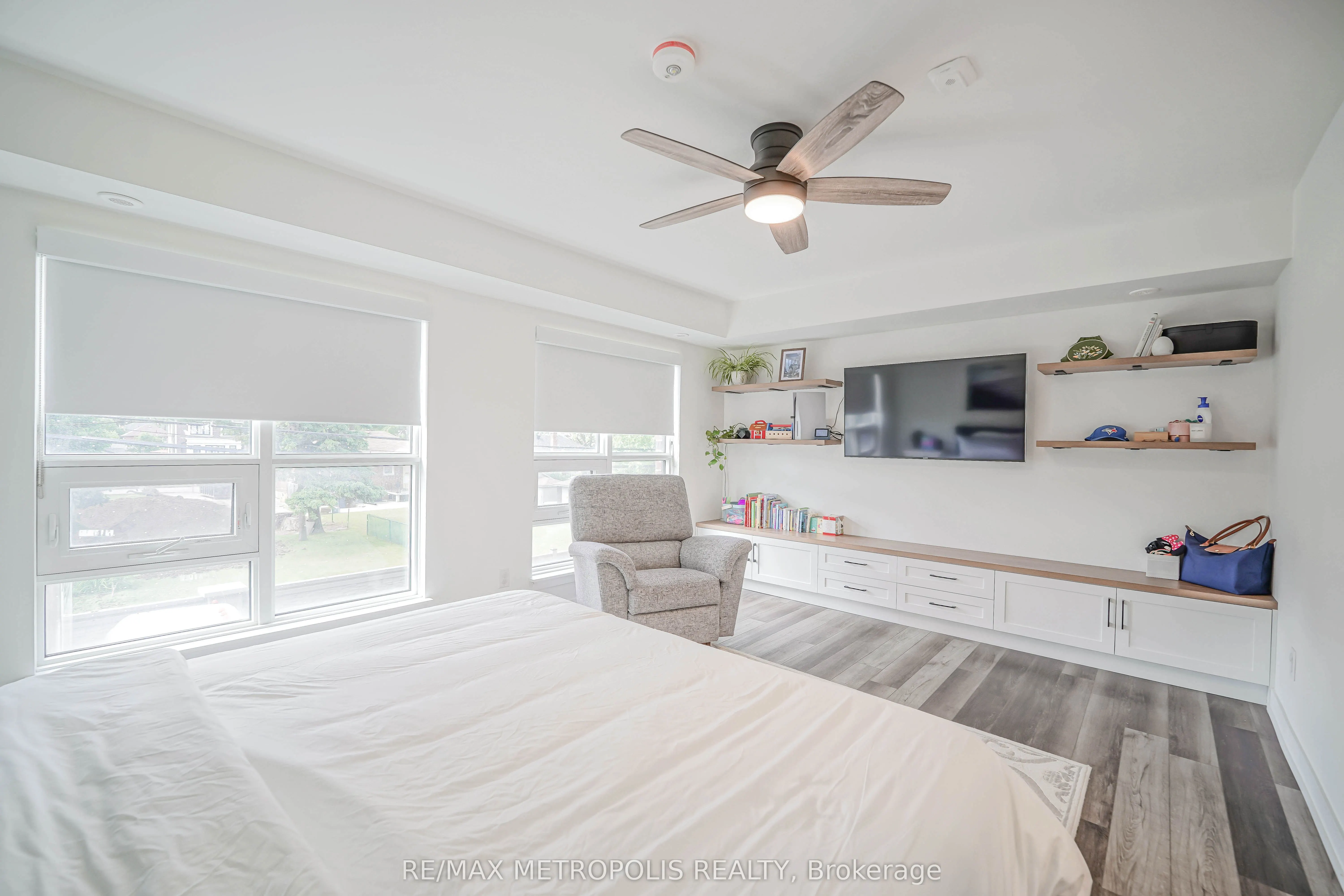 871 Sheppard Avenue W, #29