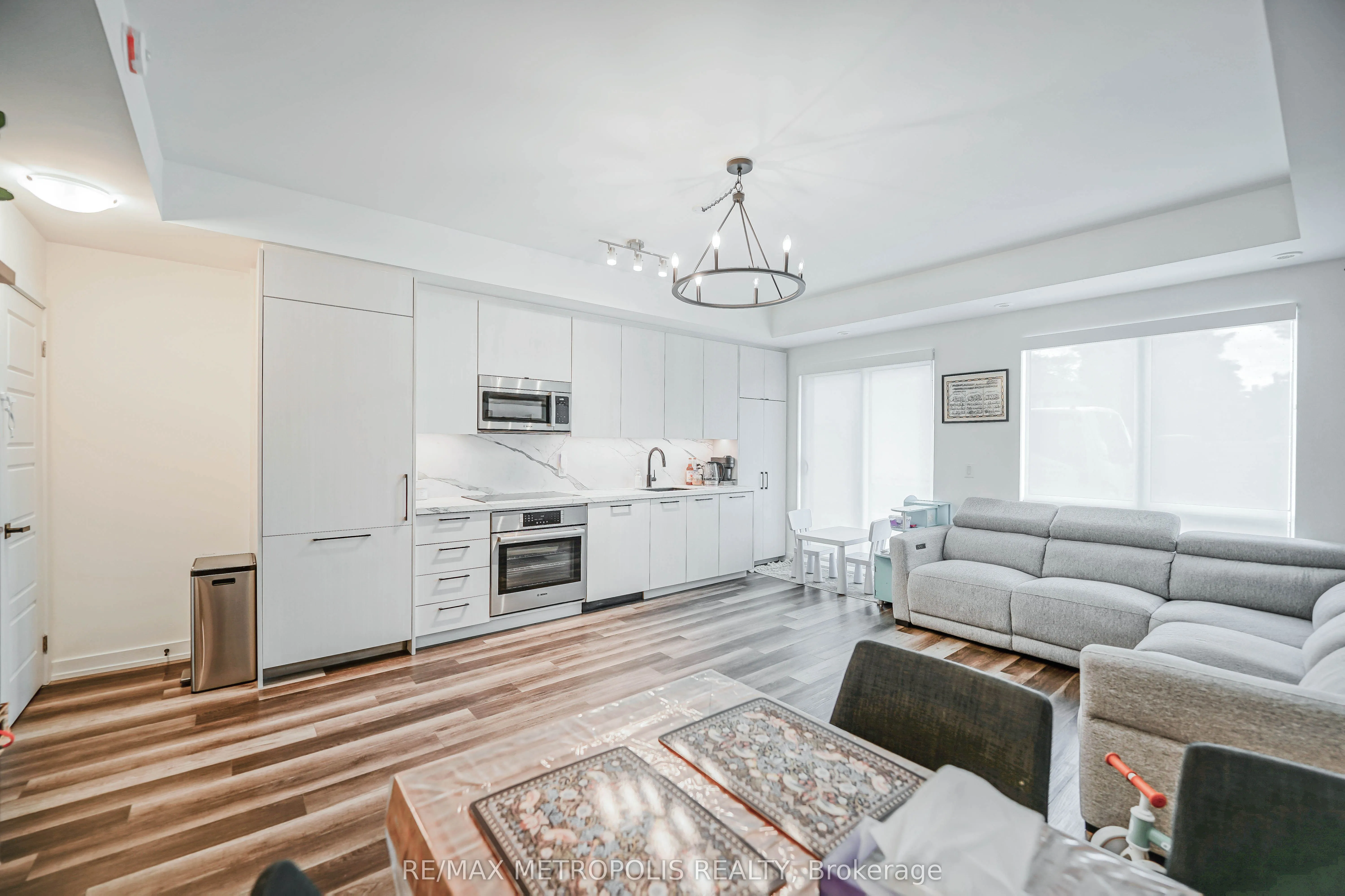 871 Sheppard Avenue W, #29