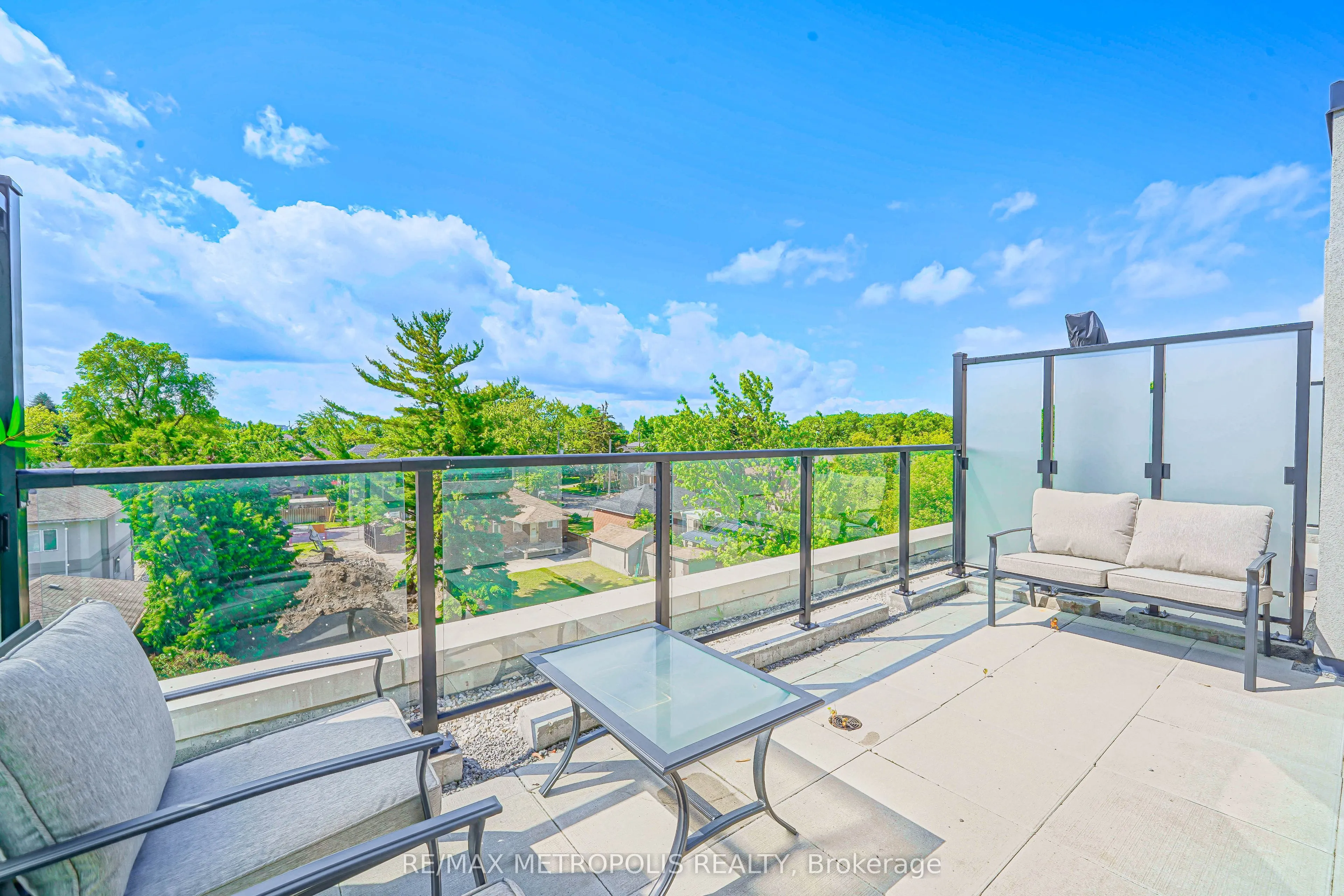 871 Sheppard Avenue W, #29