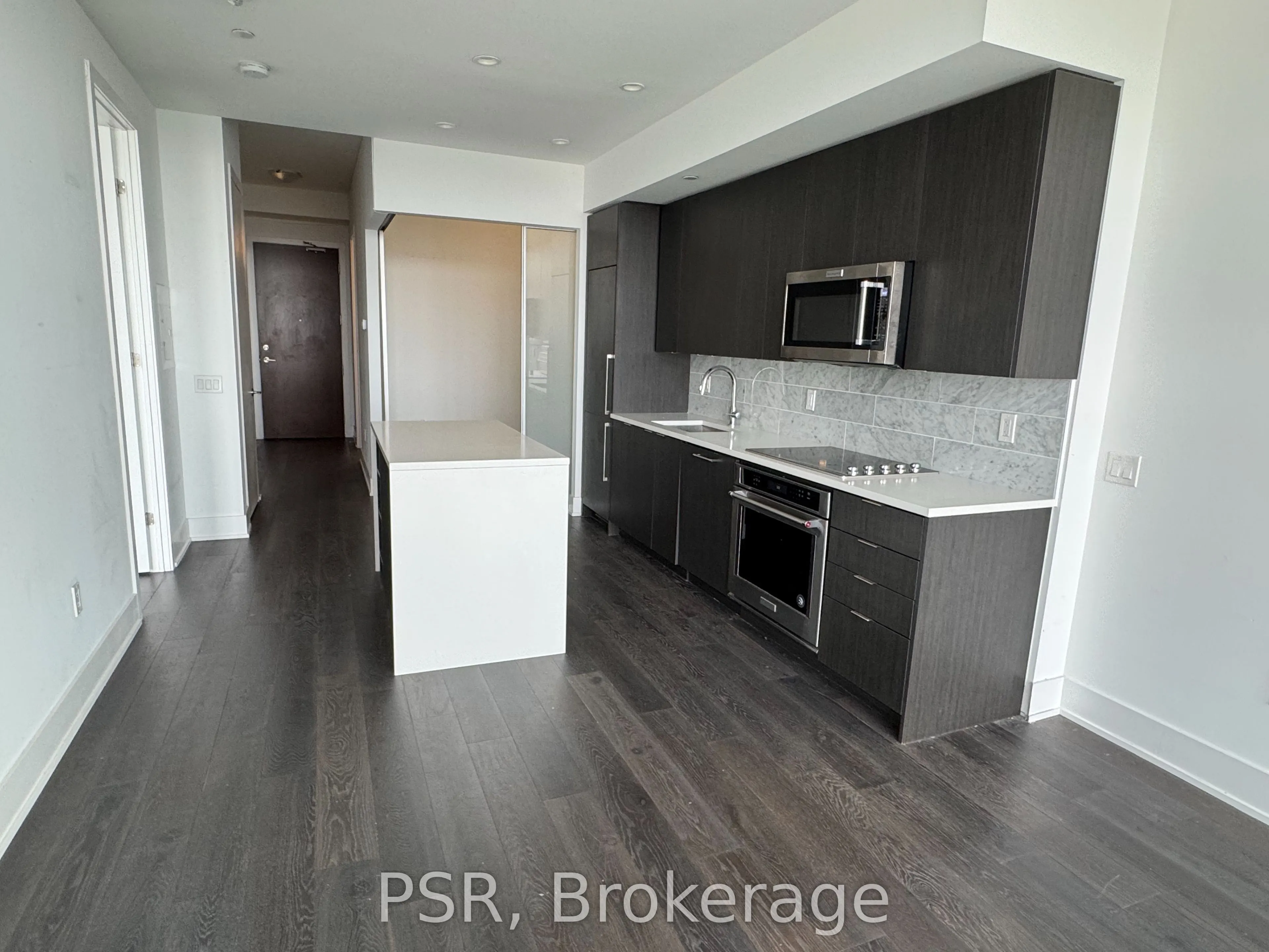 38 Iannuzzi Street, #LPH05