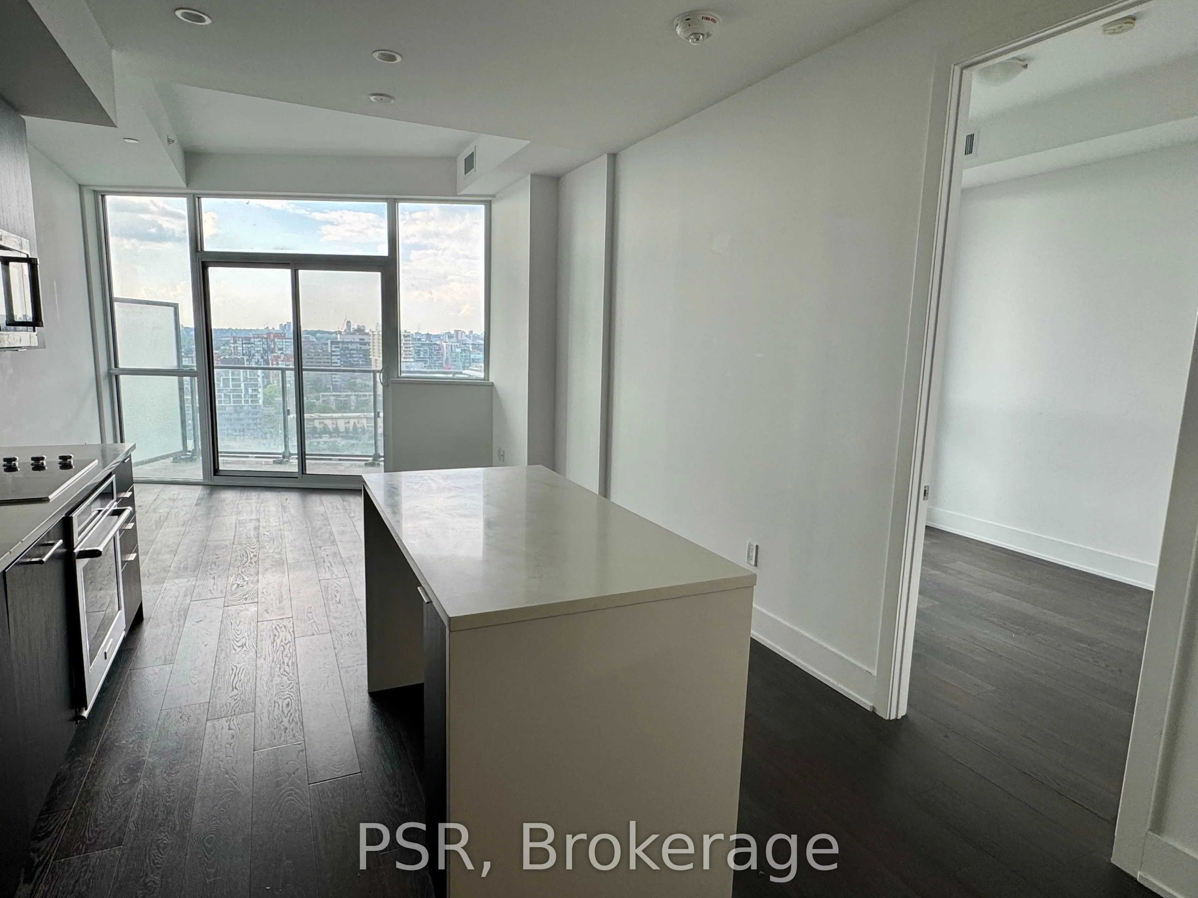 38 Iannuzzi Street, #LPH05