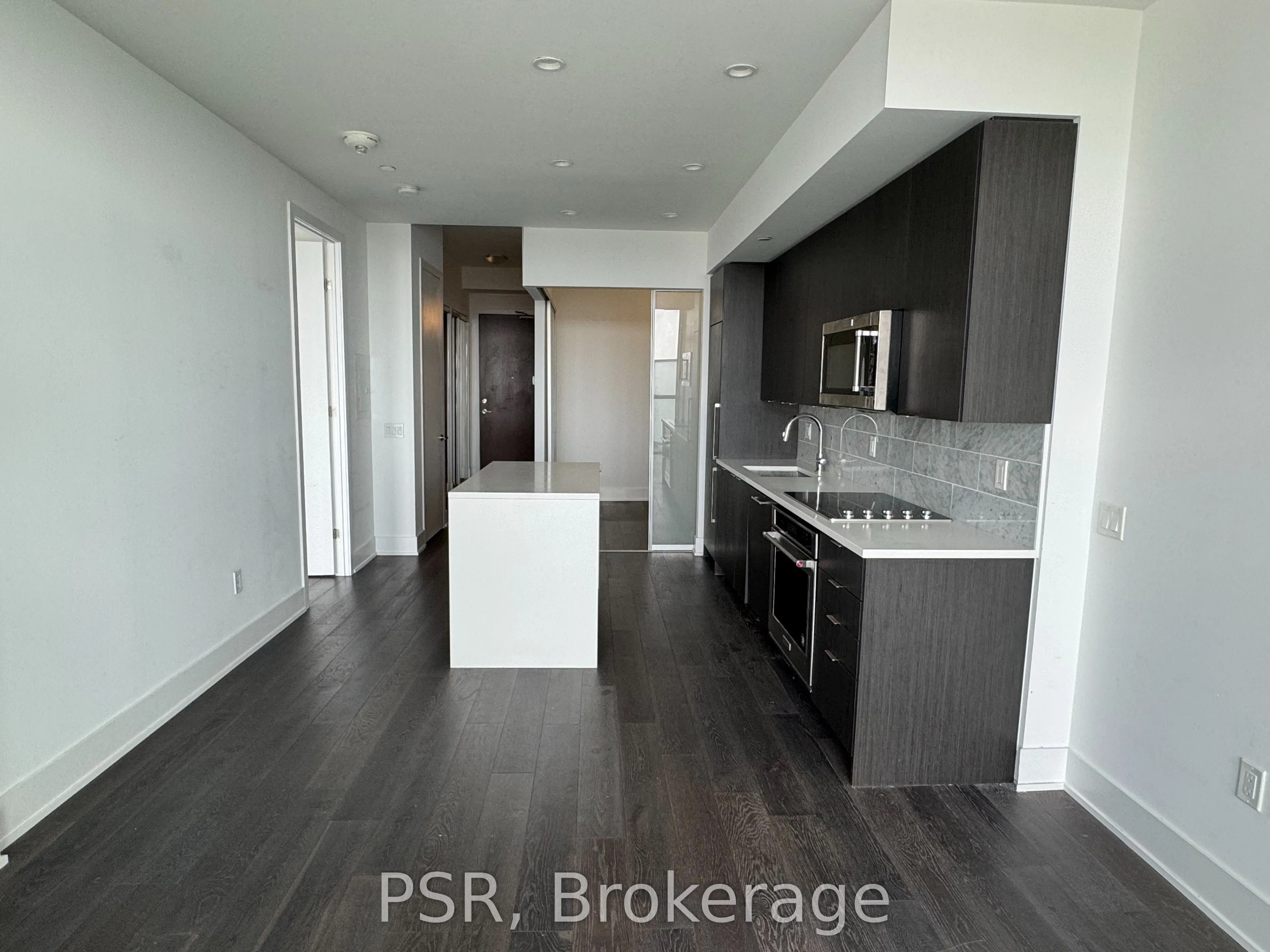 38 Iannuzzi Street, #LPH05