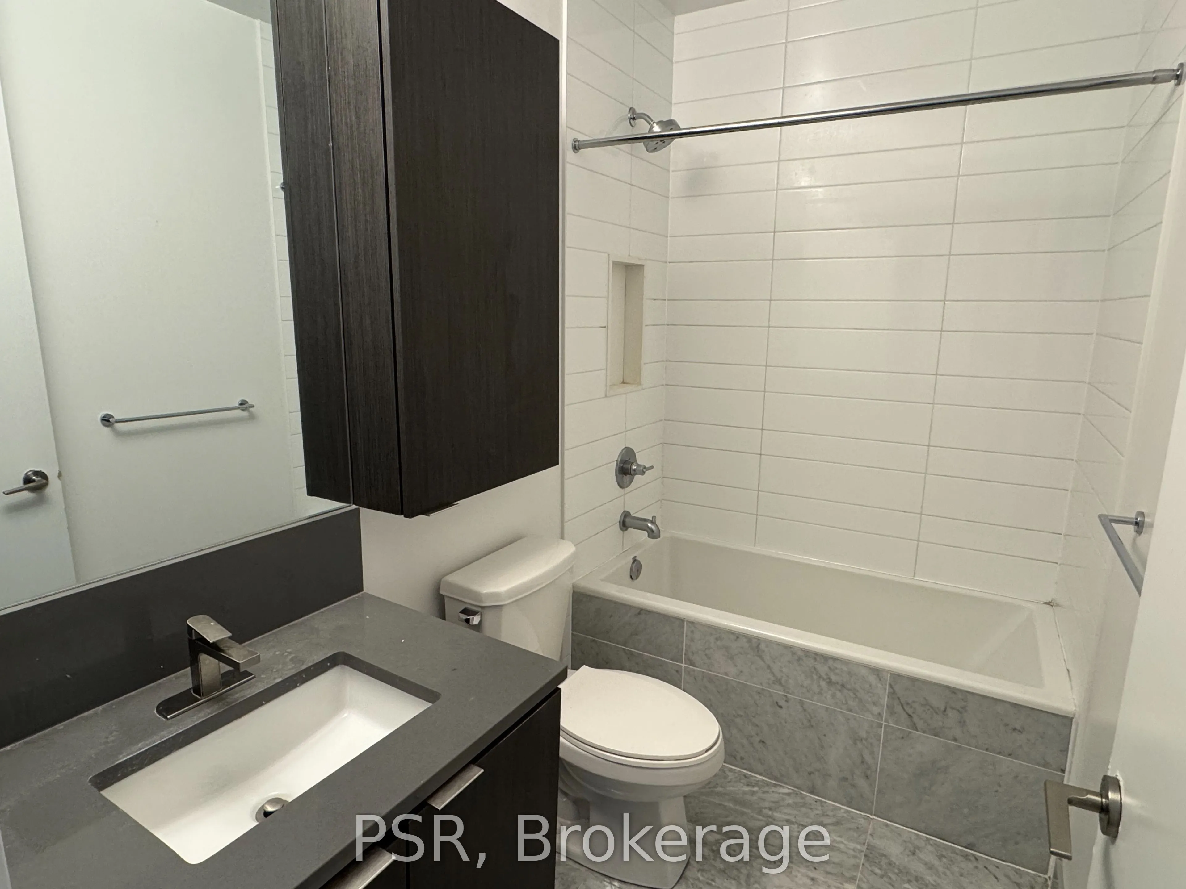 38 Iannuzzi Street, #LPH05