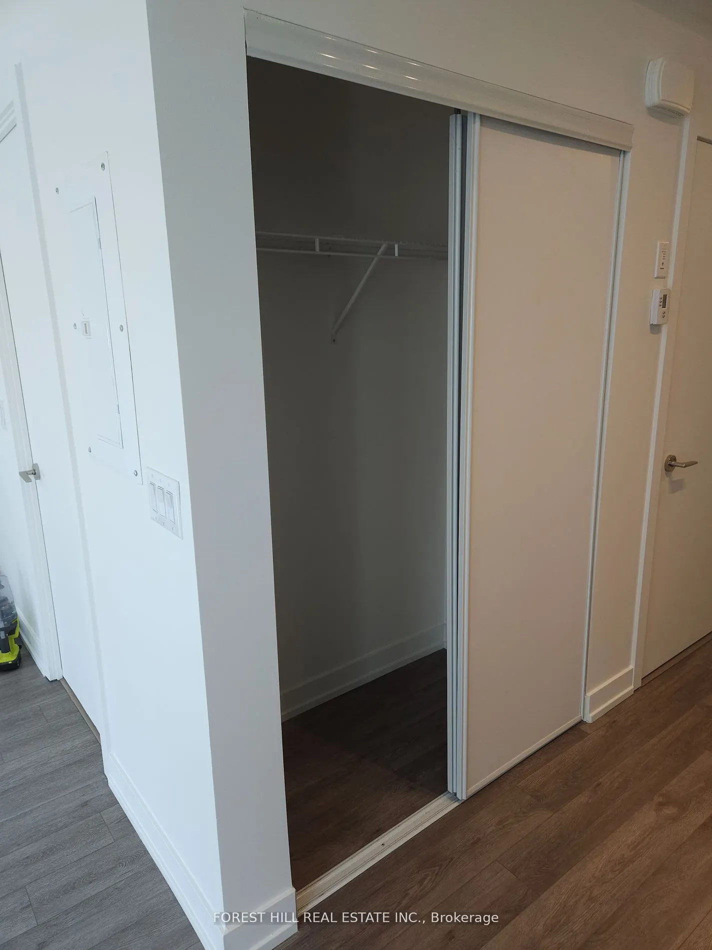 871 Sheppard Avenue W, #TH16