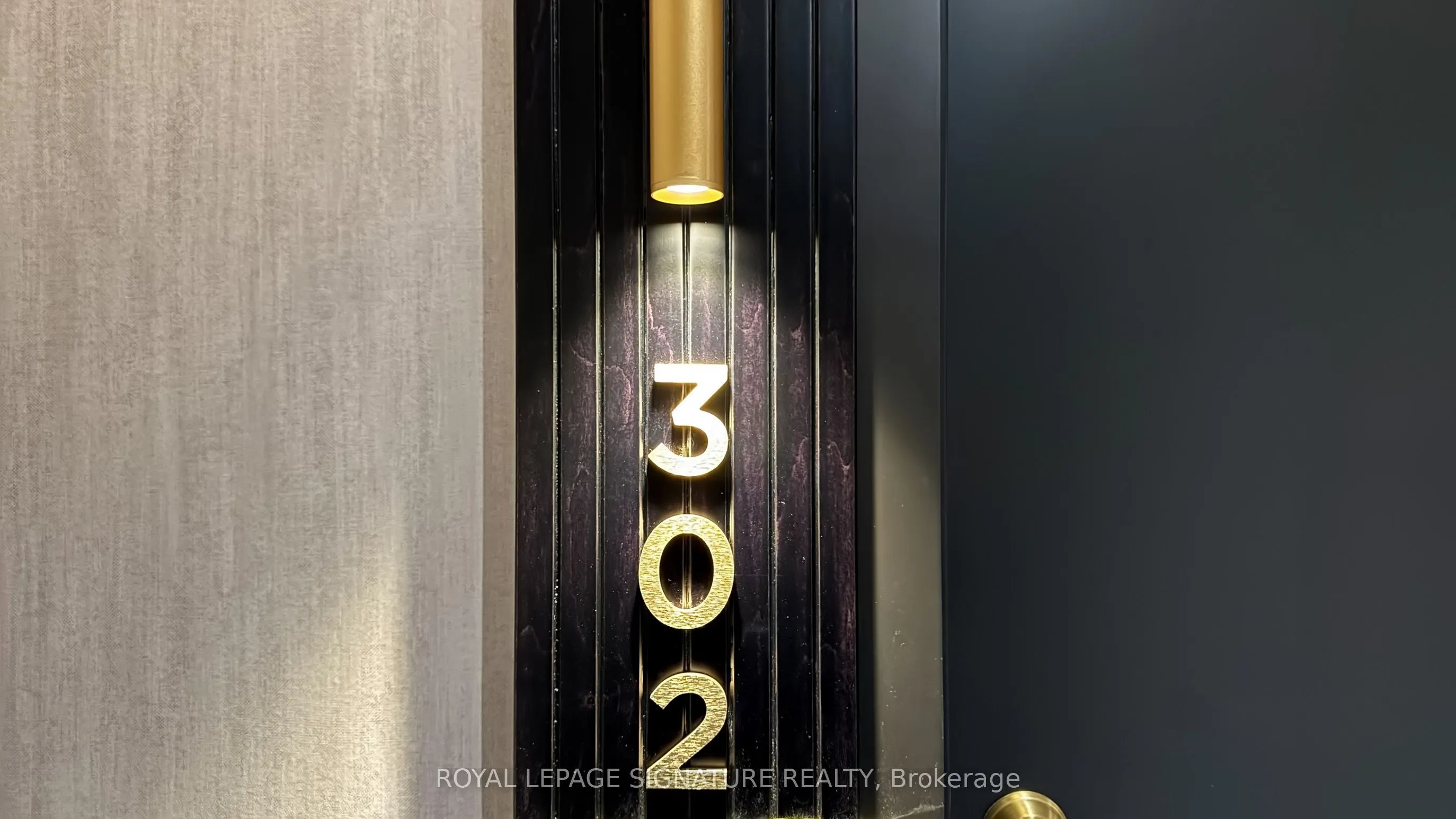 5 Lakeview Avenue, #302