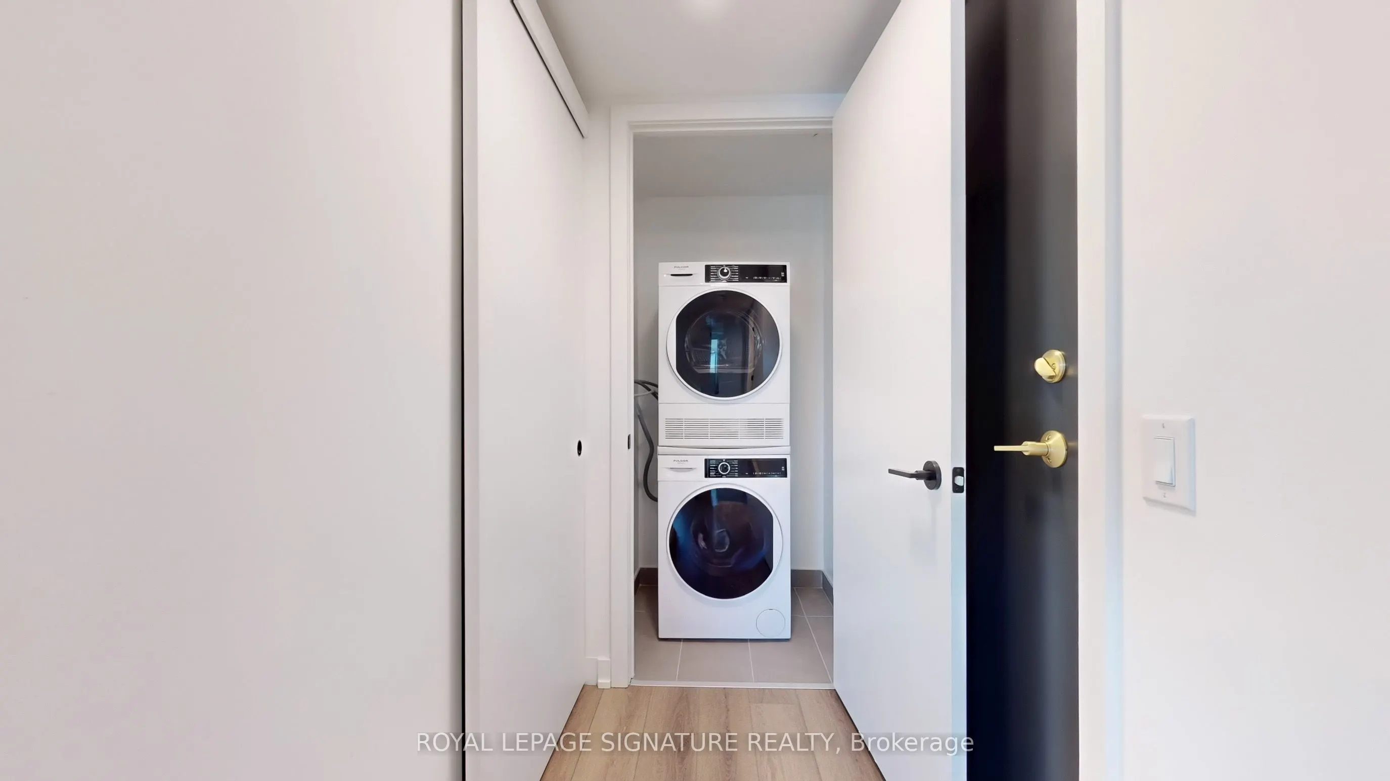 5 Lakeview Avenue, #302