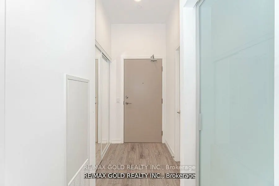 2020 Bathurst Street #216