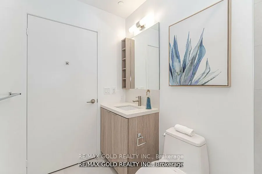 2020 Bathurst Street #216
