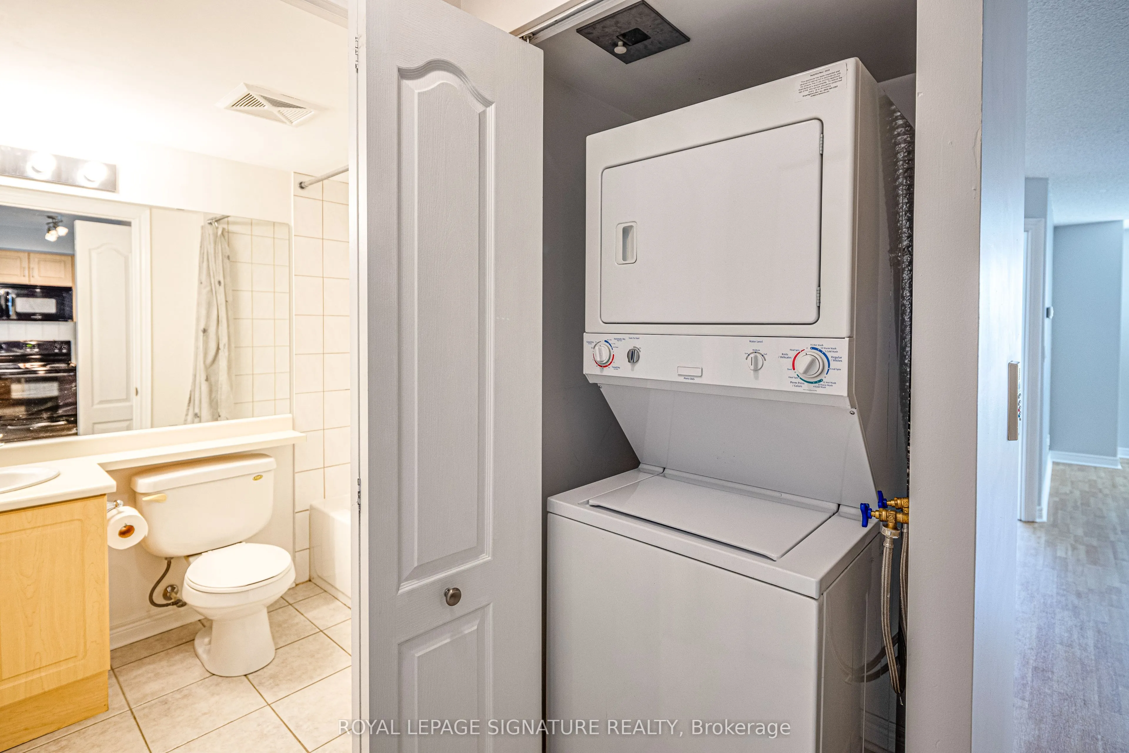 212 Eglinton Avenue, #402