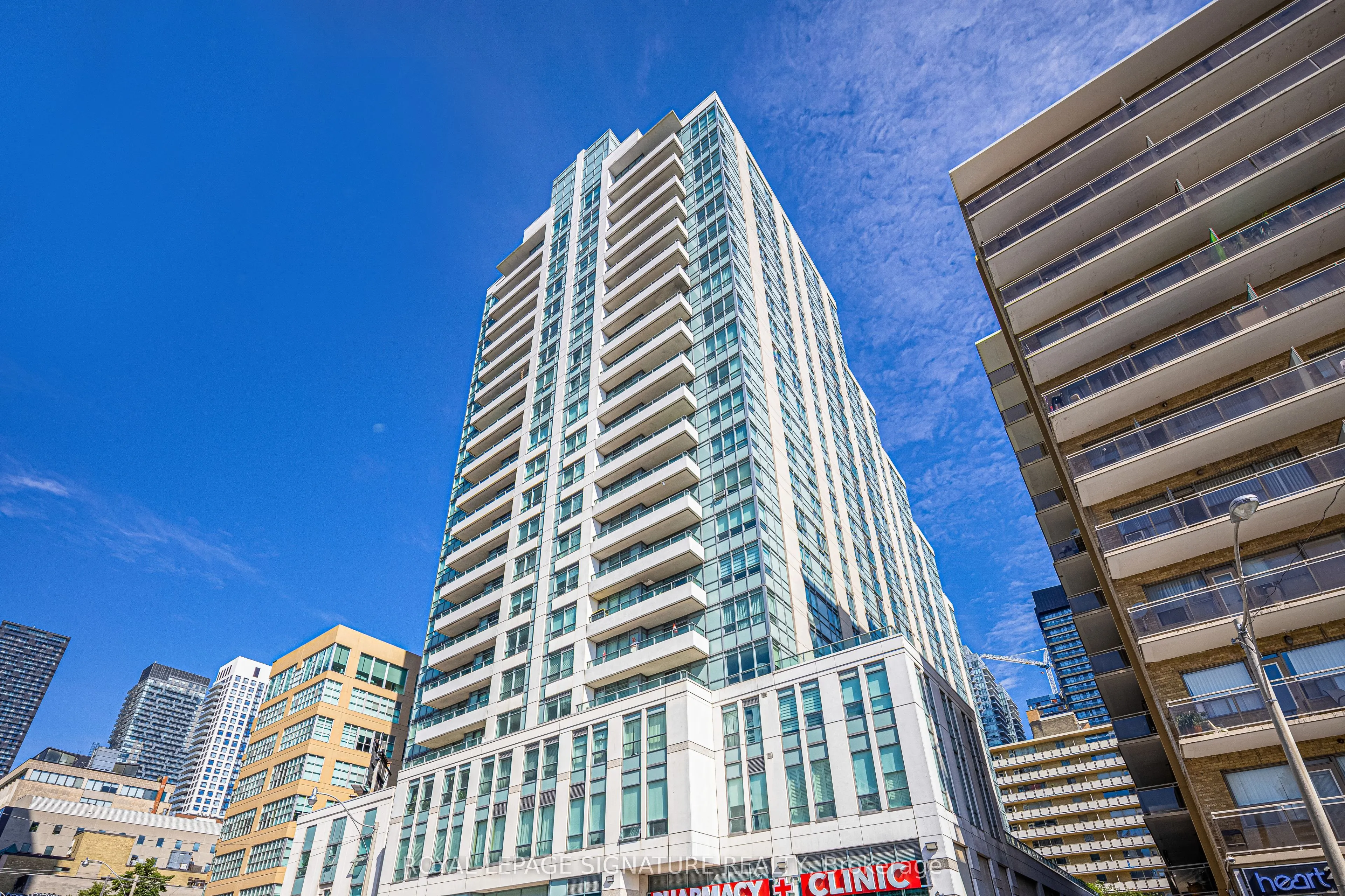 212 Eglinton Avenue, #402