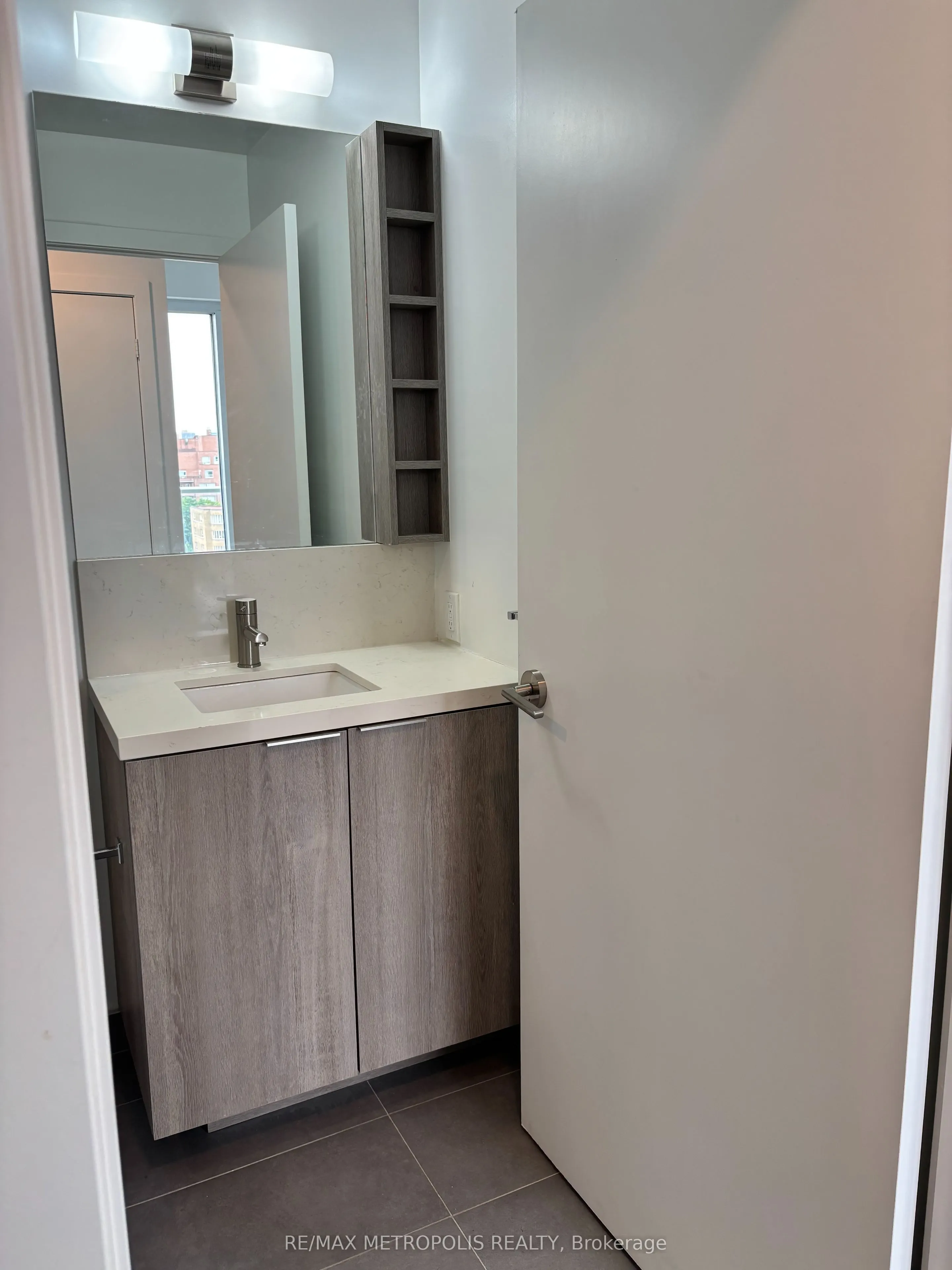 2020 Bathurst Street, #1216