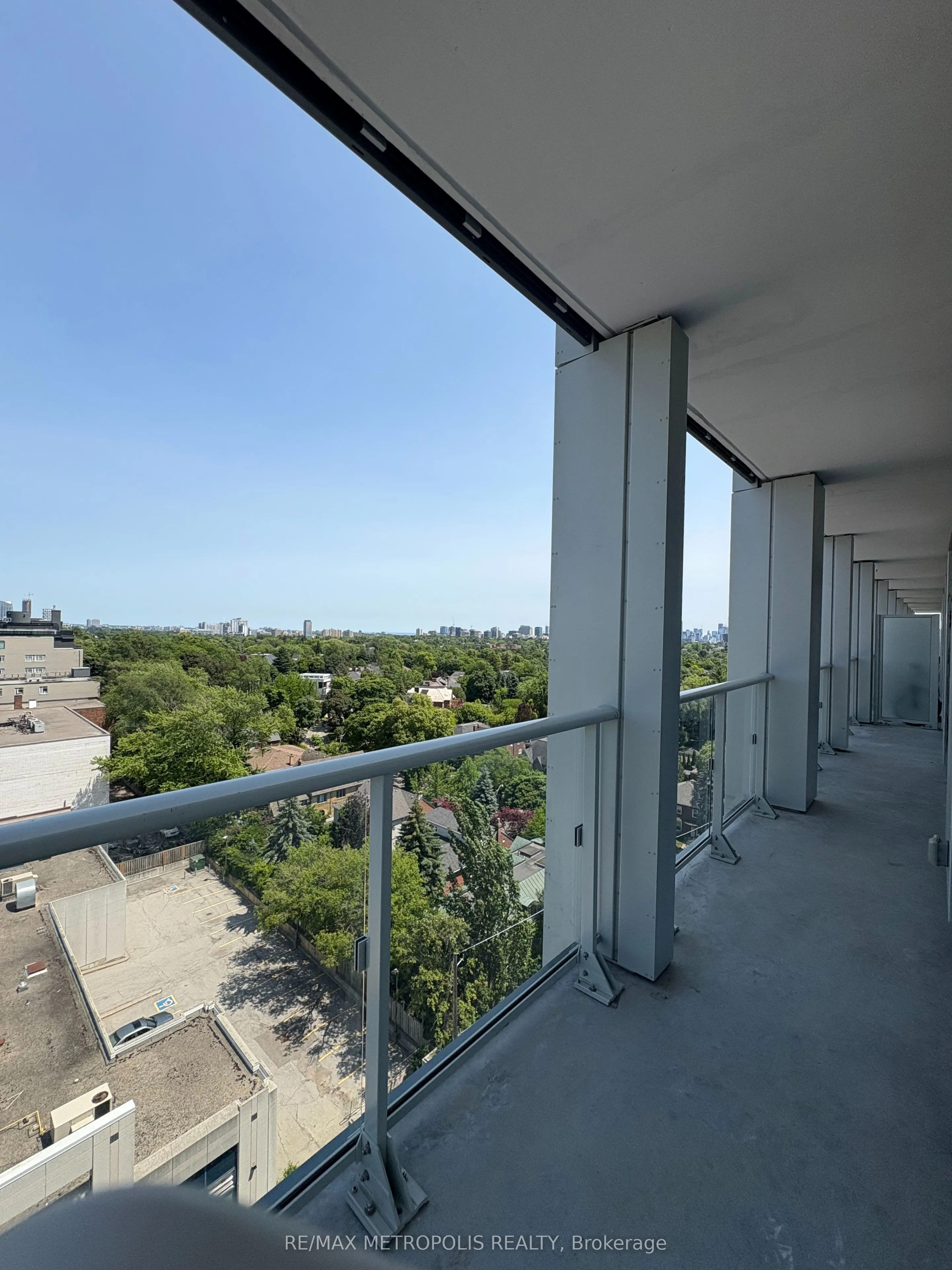 2020 Bathurst Street, #1216